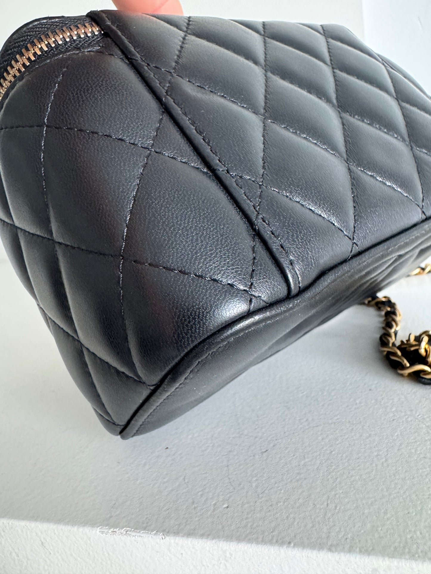 Chanel Pearl Crush Vanity Case, Black lambskin GHW