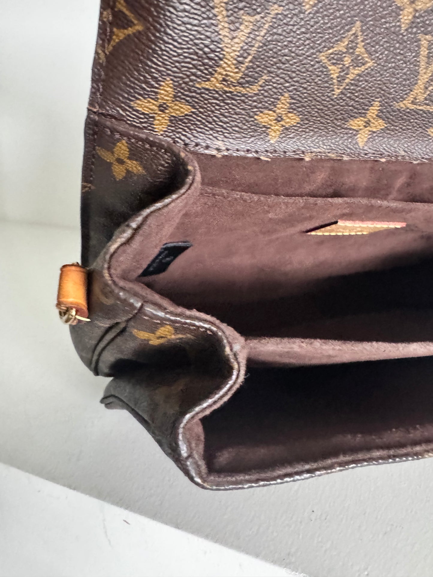 Louis Vuitton Pochette Metis Monogram