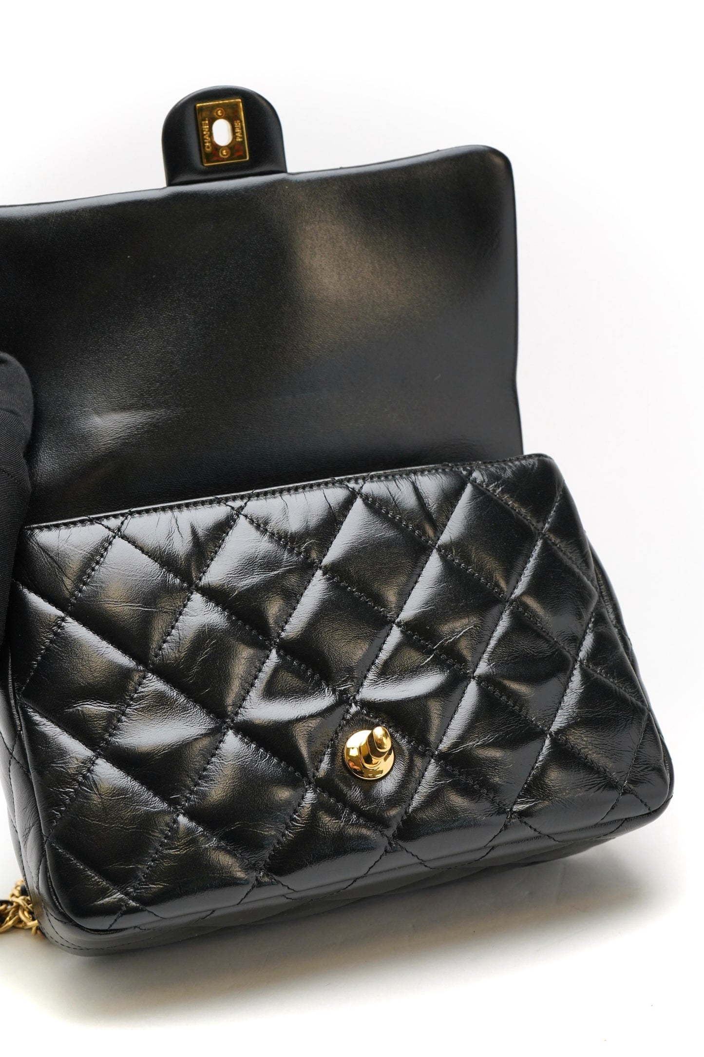 Chanel Medium Shiny Lambskin Quilted Golden Links Top Handle Flap Black