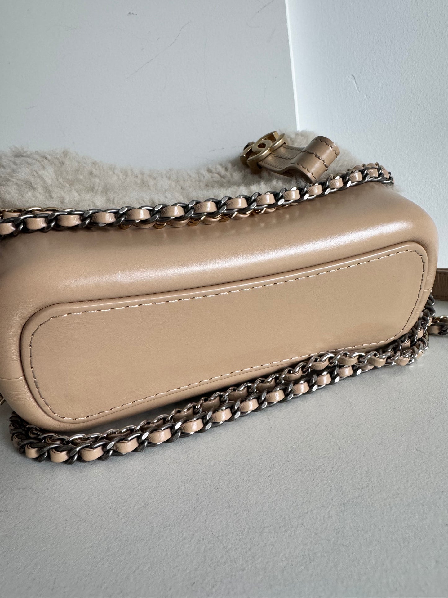 Chanel Gabrielle Hobo Small Shearling beige
