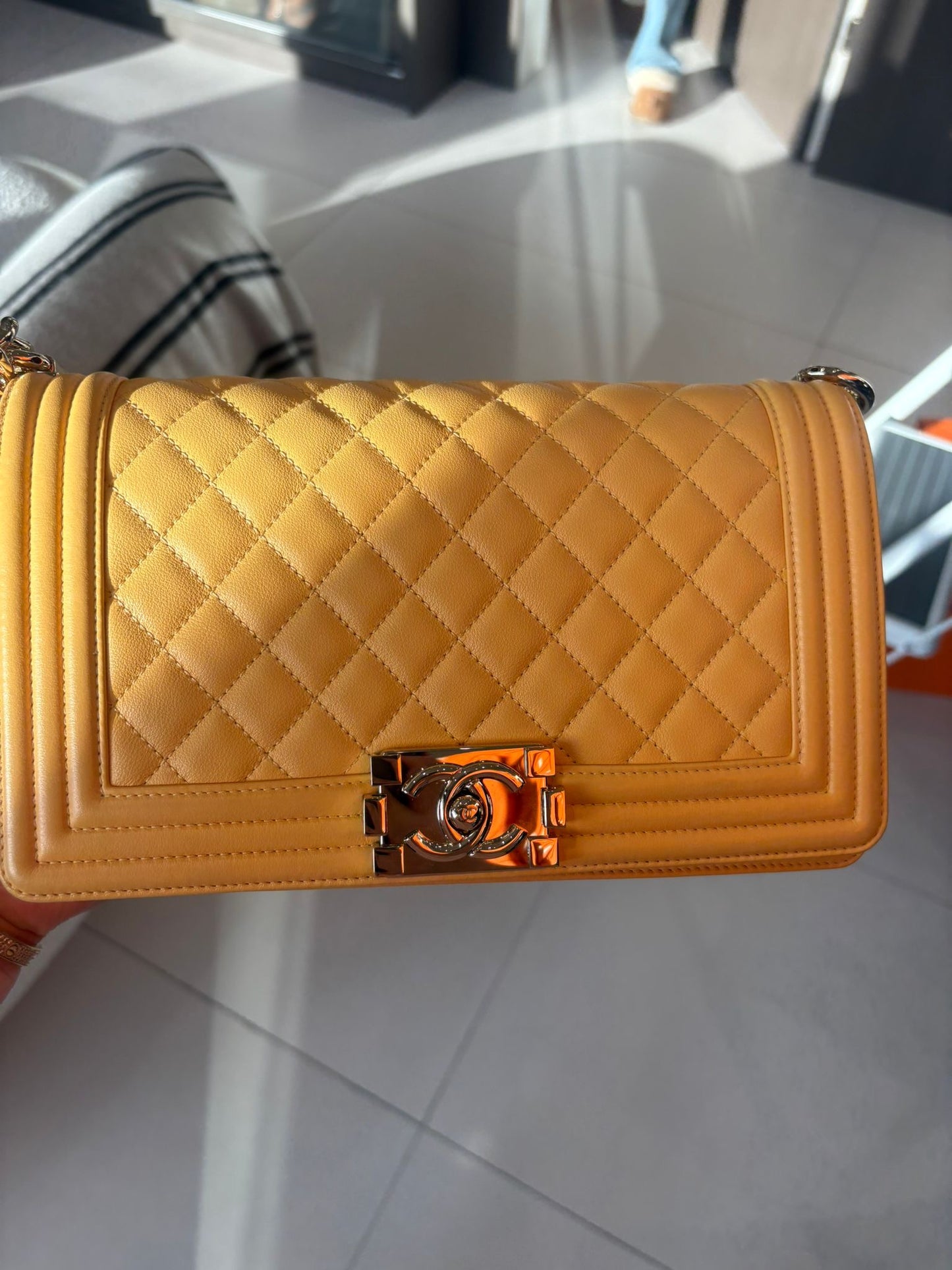 Chanel old medium boy bag caviar ghw