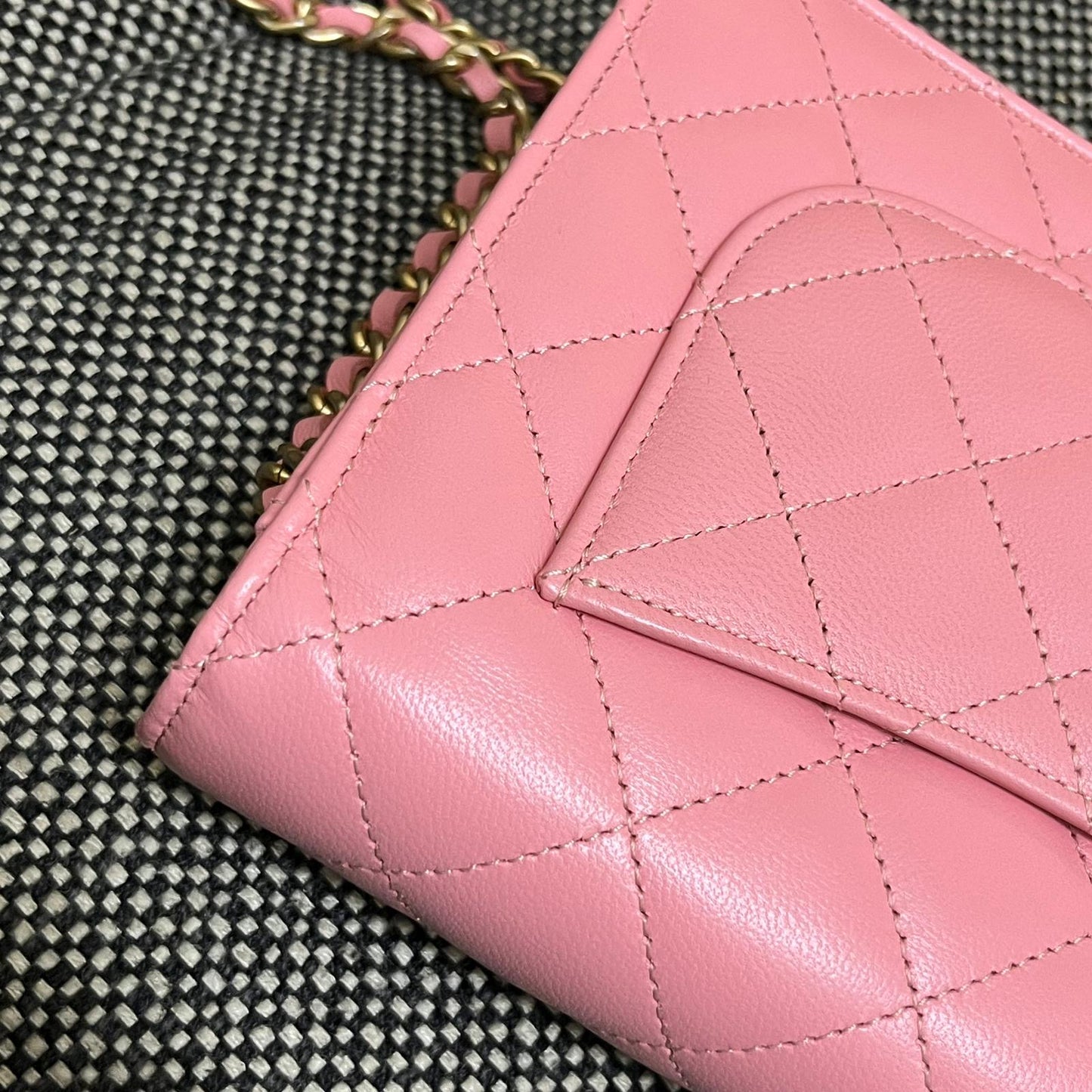 Chanel Classic Wallet On Chain