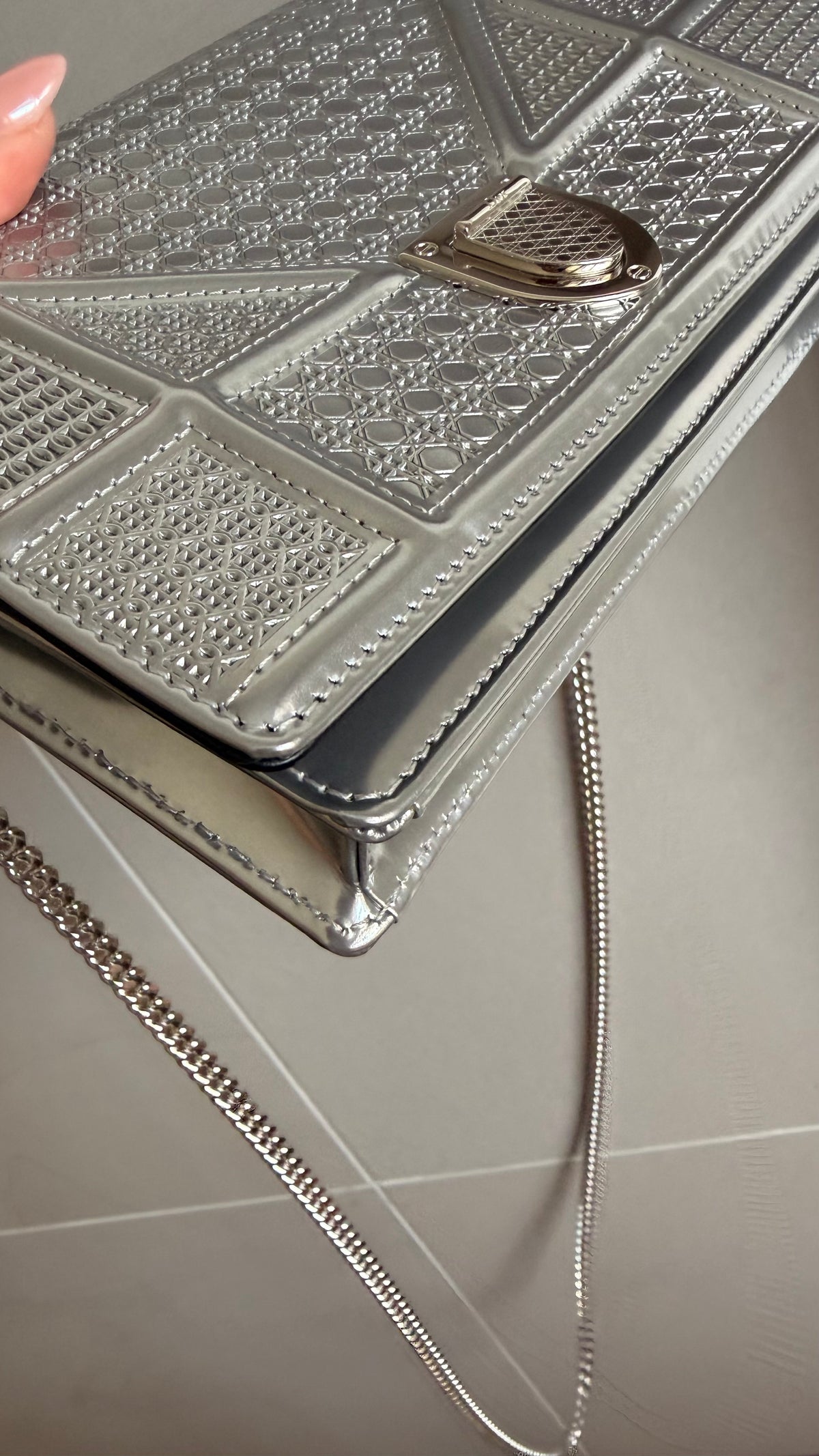 Christian Dior Diorama Wallet On Chain
