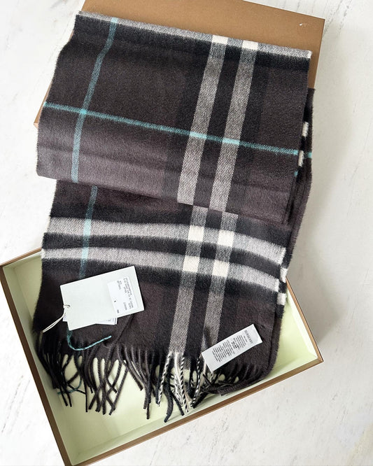 Burberry chkd cashmere scarf