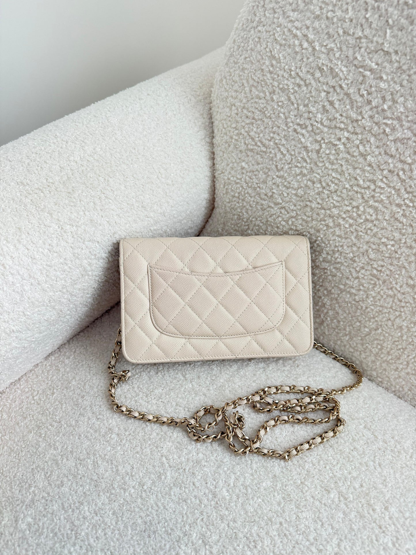 Chanel Caviar Waller On Chain Beige