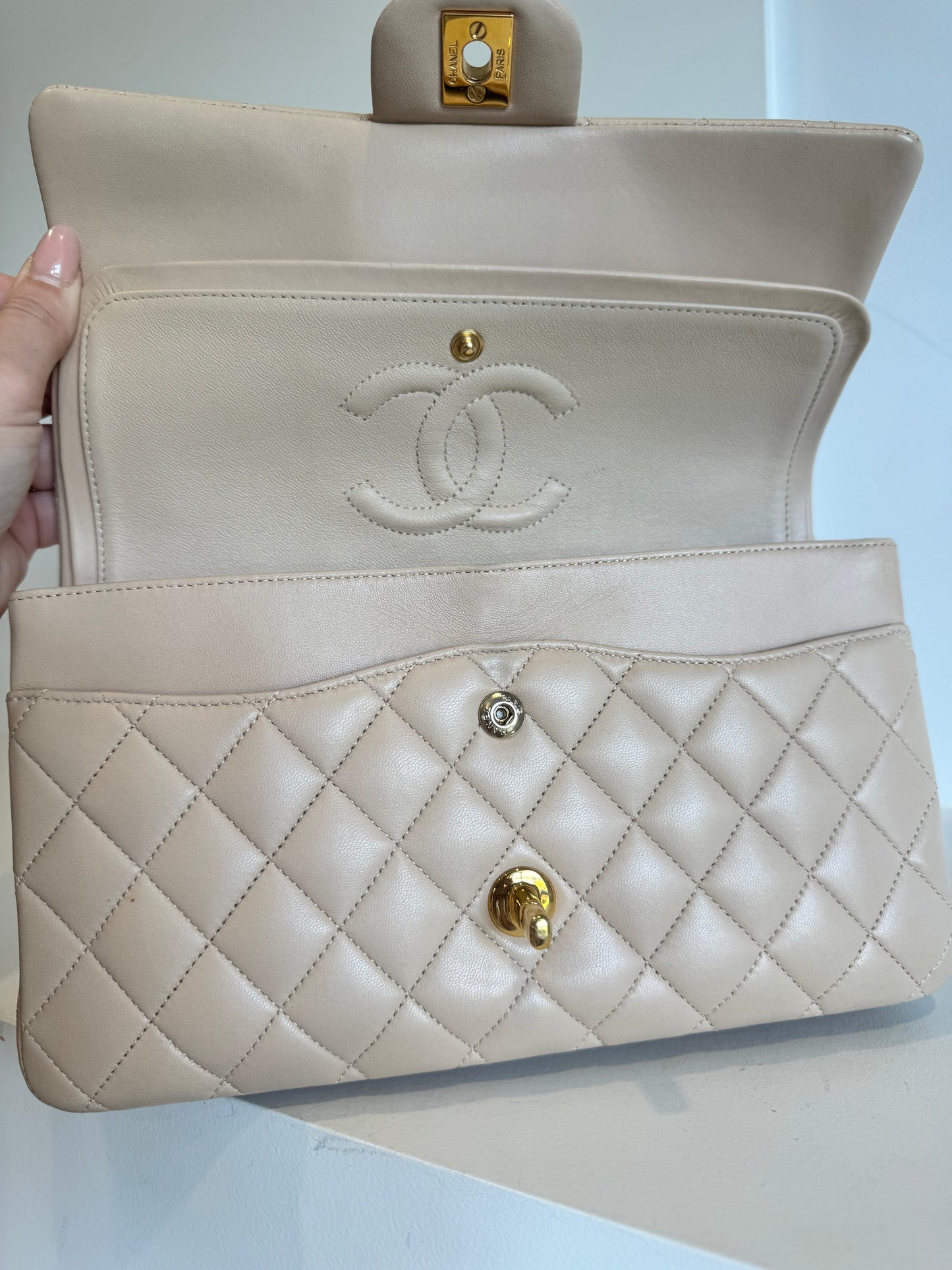 Chanel medium classic double flap lambskin beige GHW