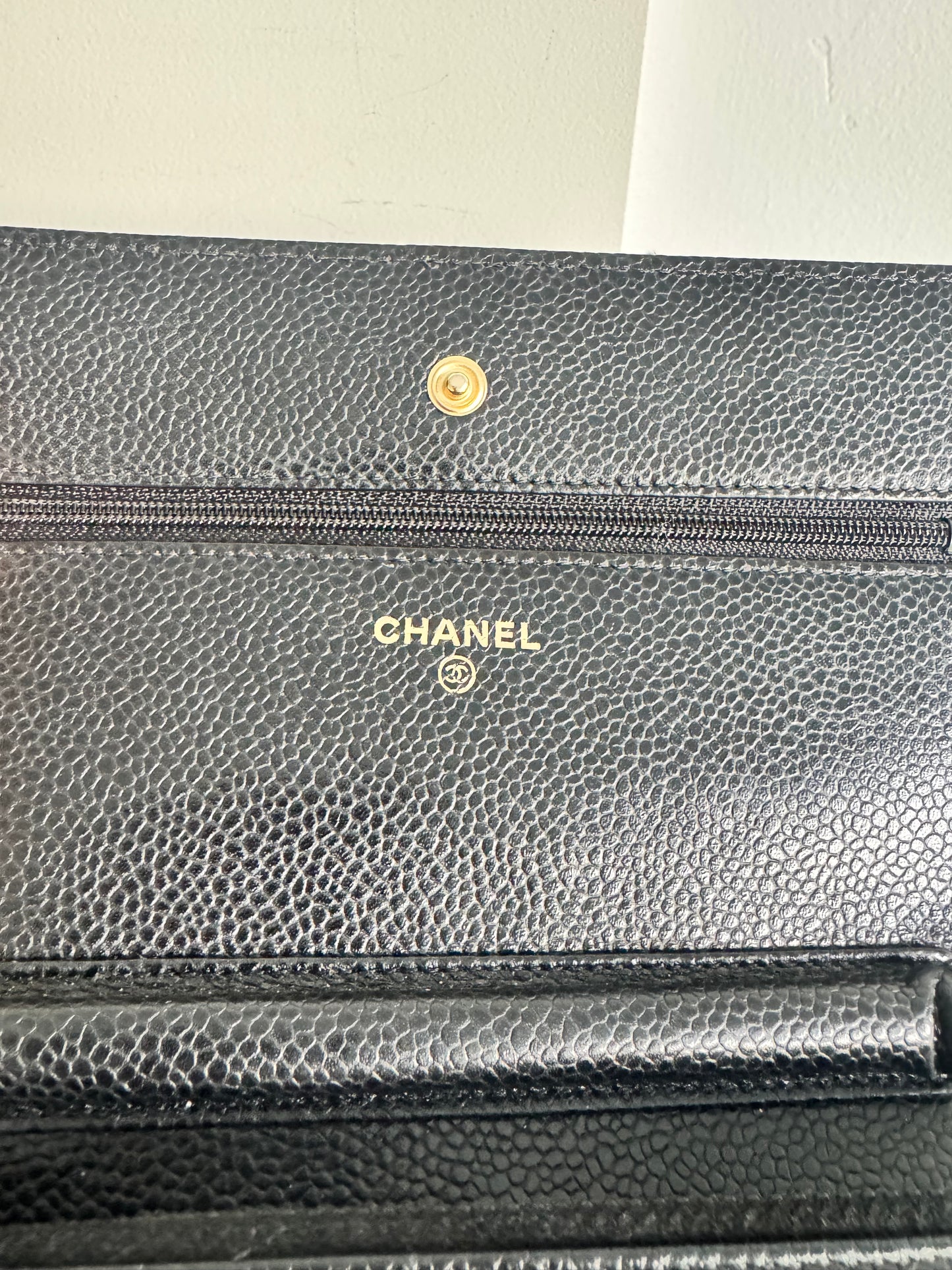 Chanel caviar wallet on chain black gold hardware