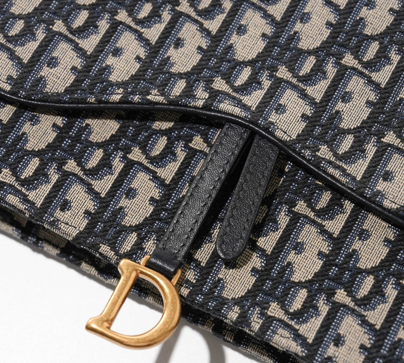 Christian Dior Saddle Pouch