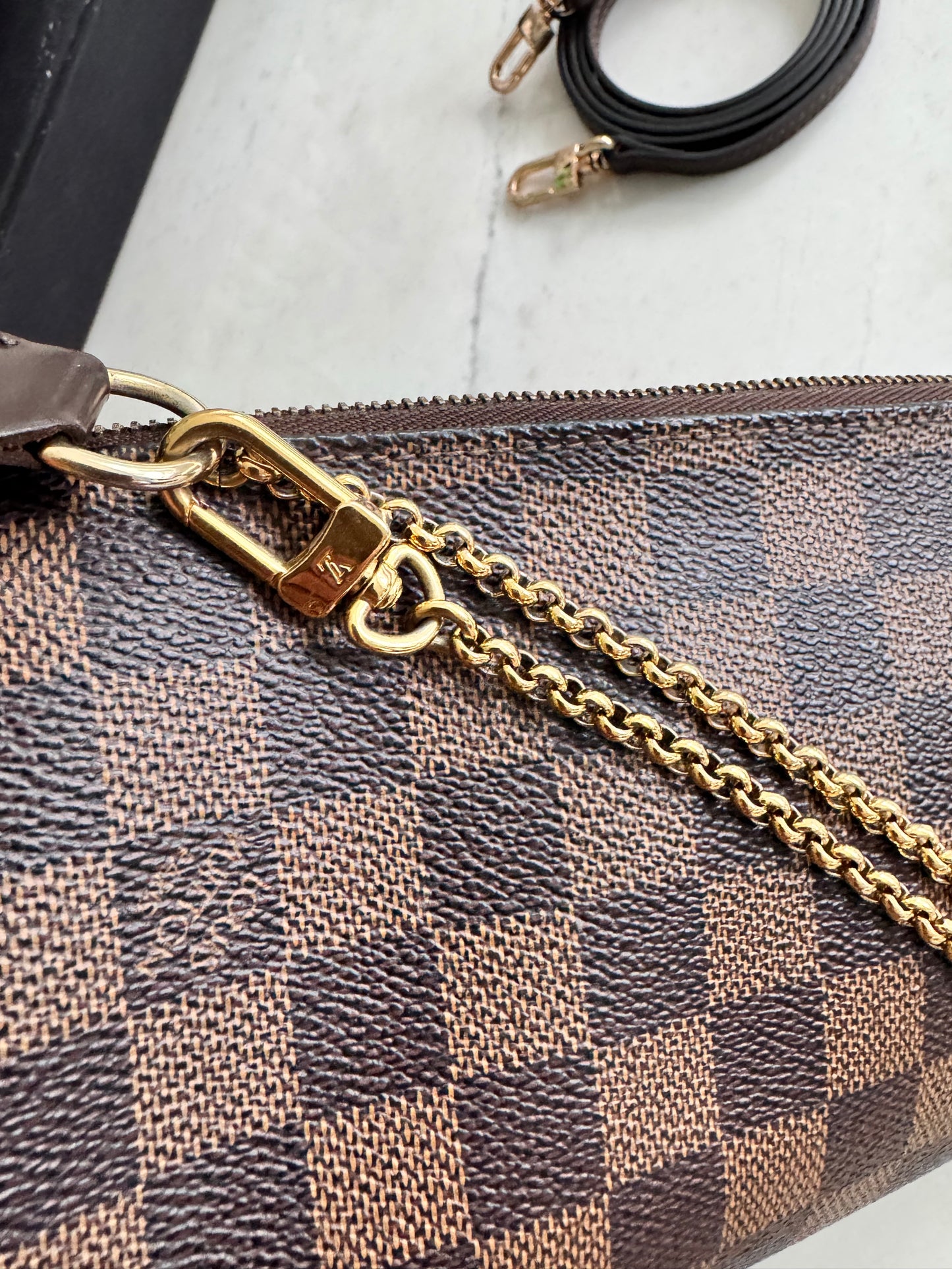 Louis Vuitton Eva Clutch On chain