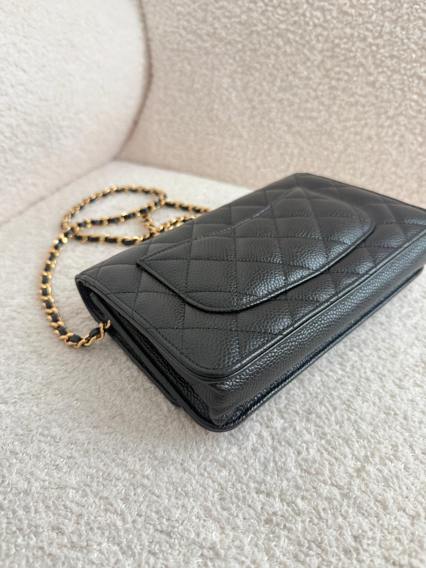 Chanel Classic Caviar Wallet On Chain