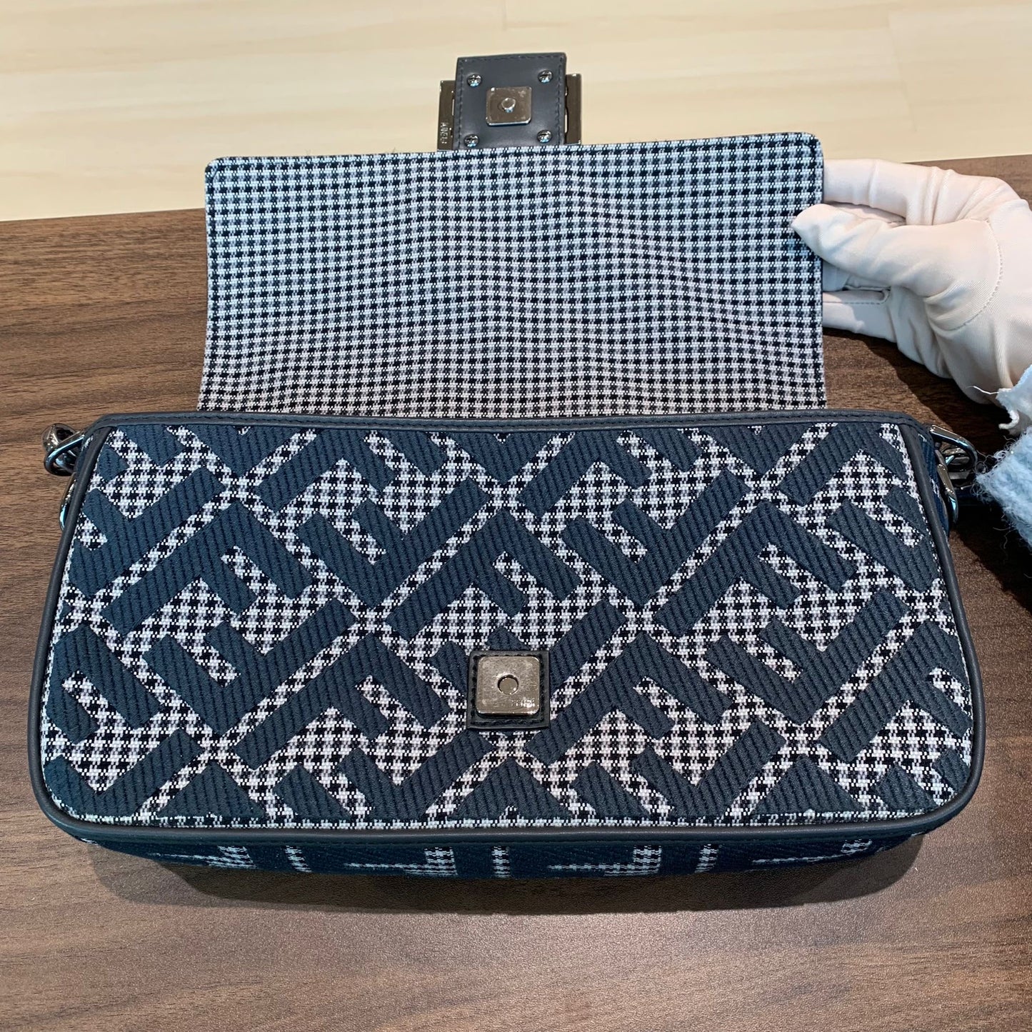 Fendi Baguette Medium