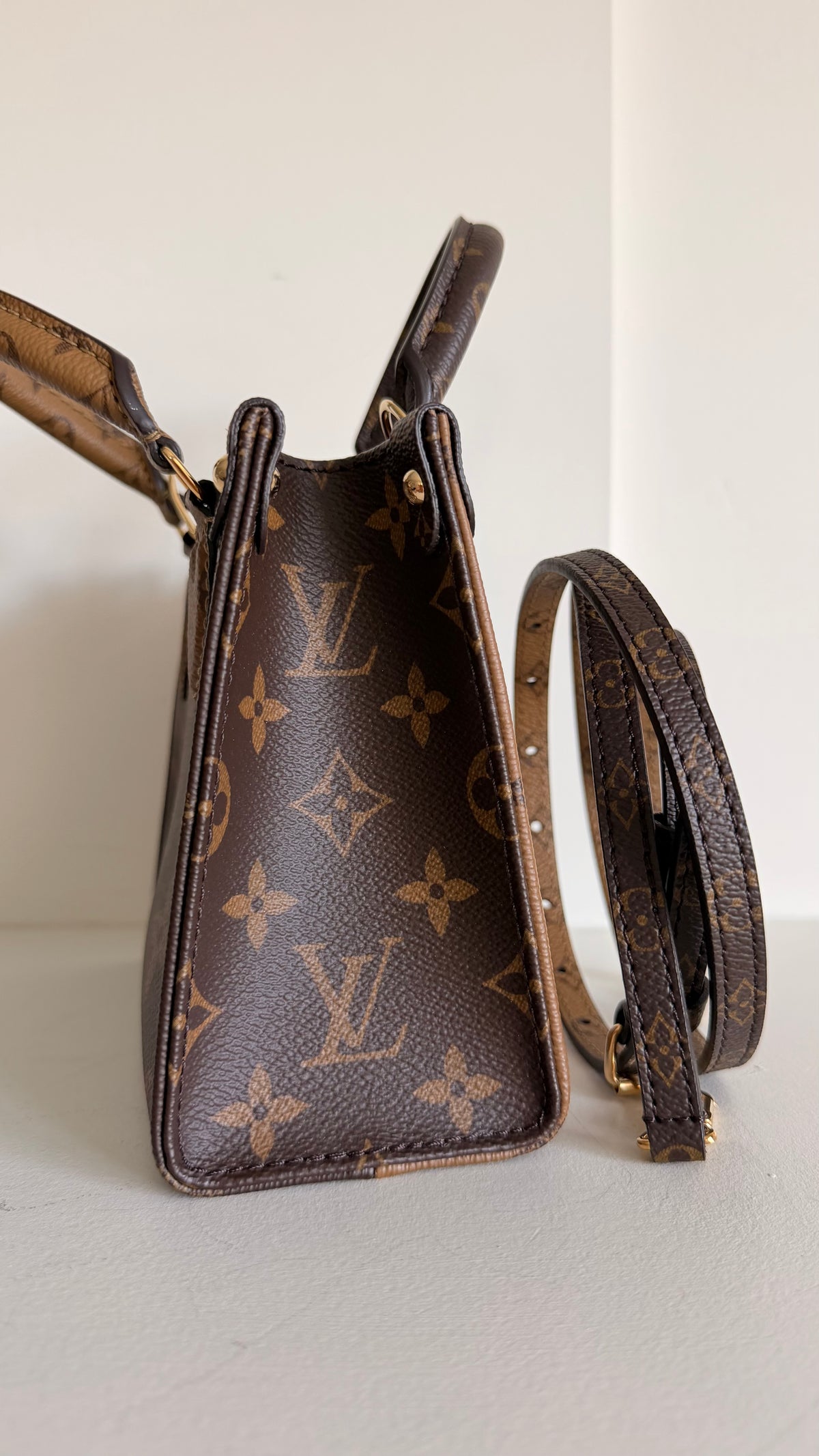 Louis Vuitton OnTheGo BB