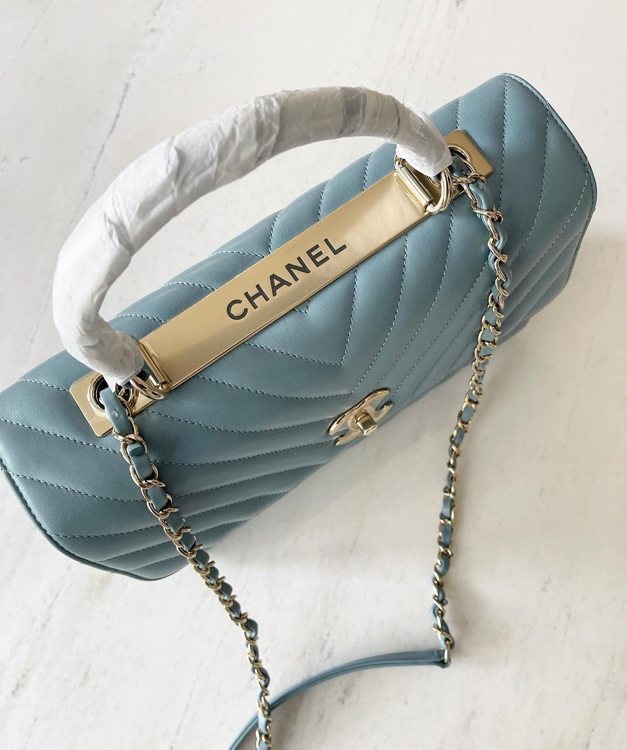 Chanel lambskin medium chevron trendy top handle