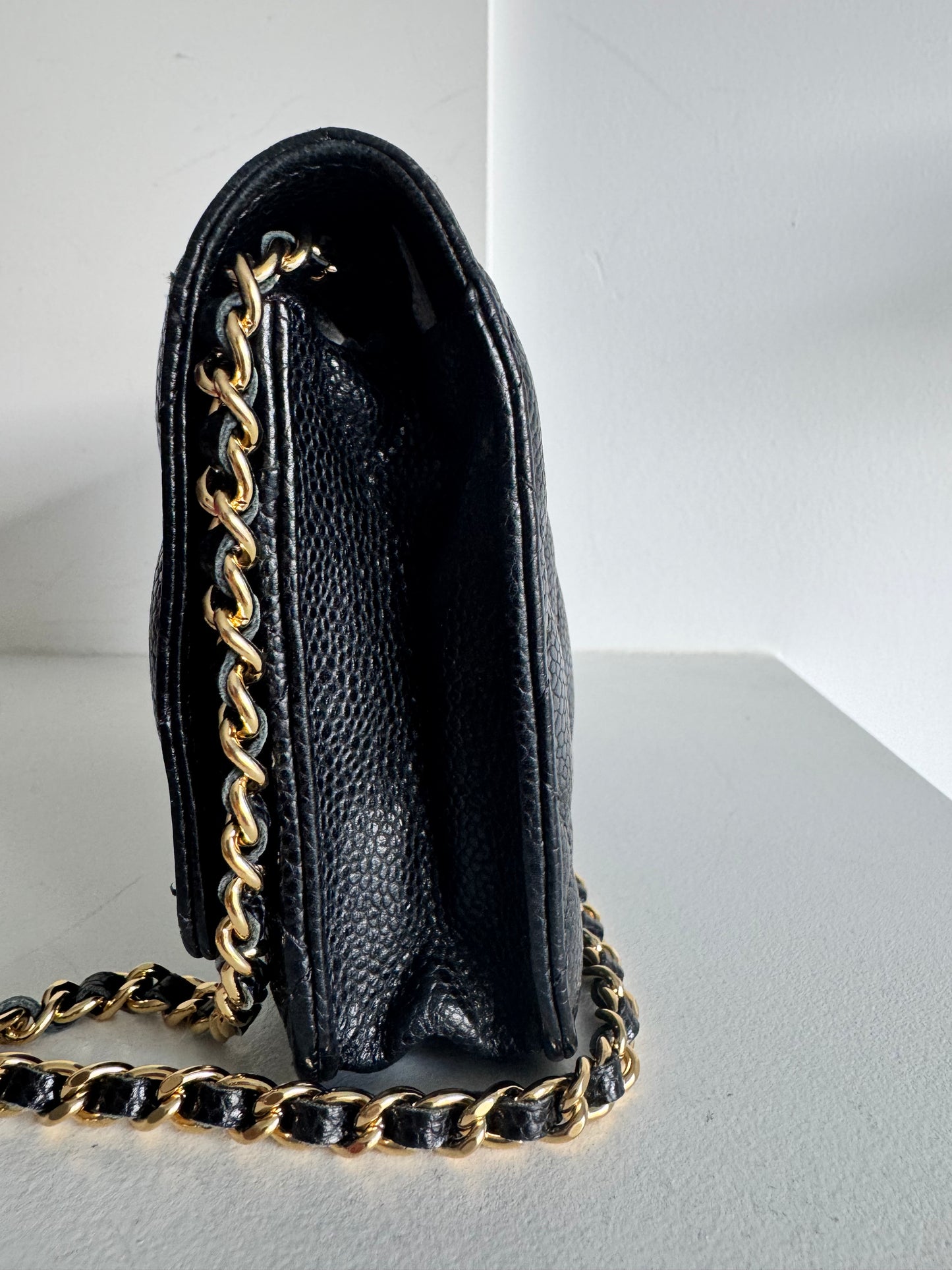 Chanel caviar wallet on chain black gold hardware