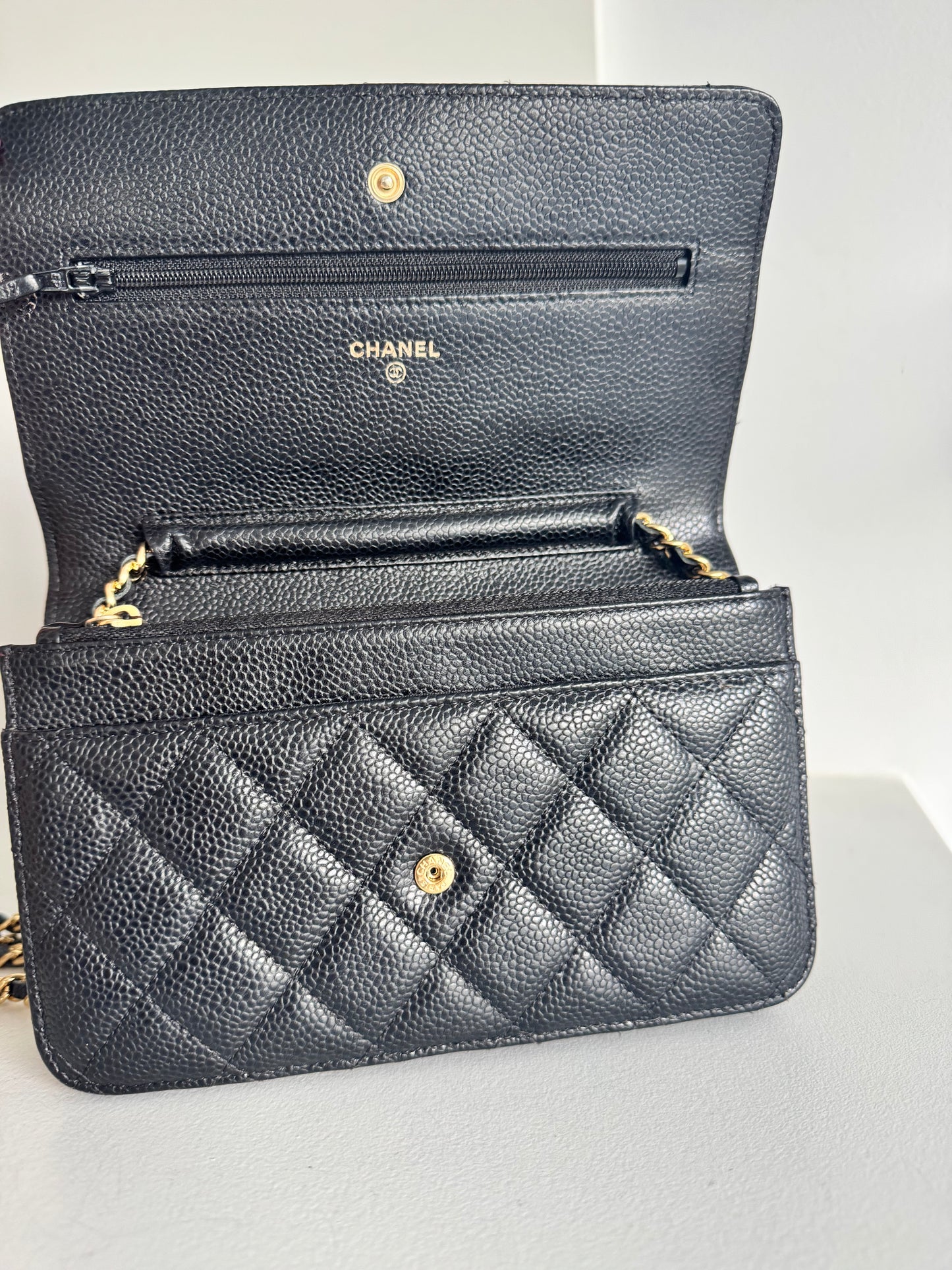 Chanel caviar wallet on chain black gold hardware