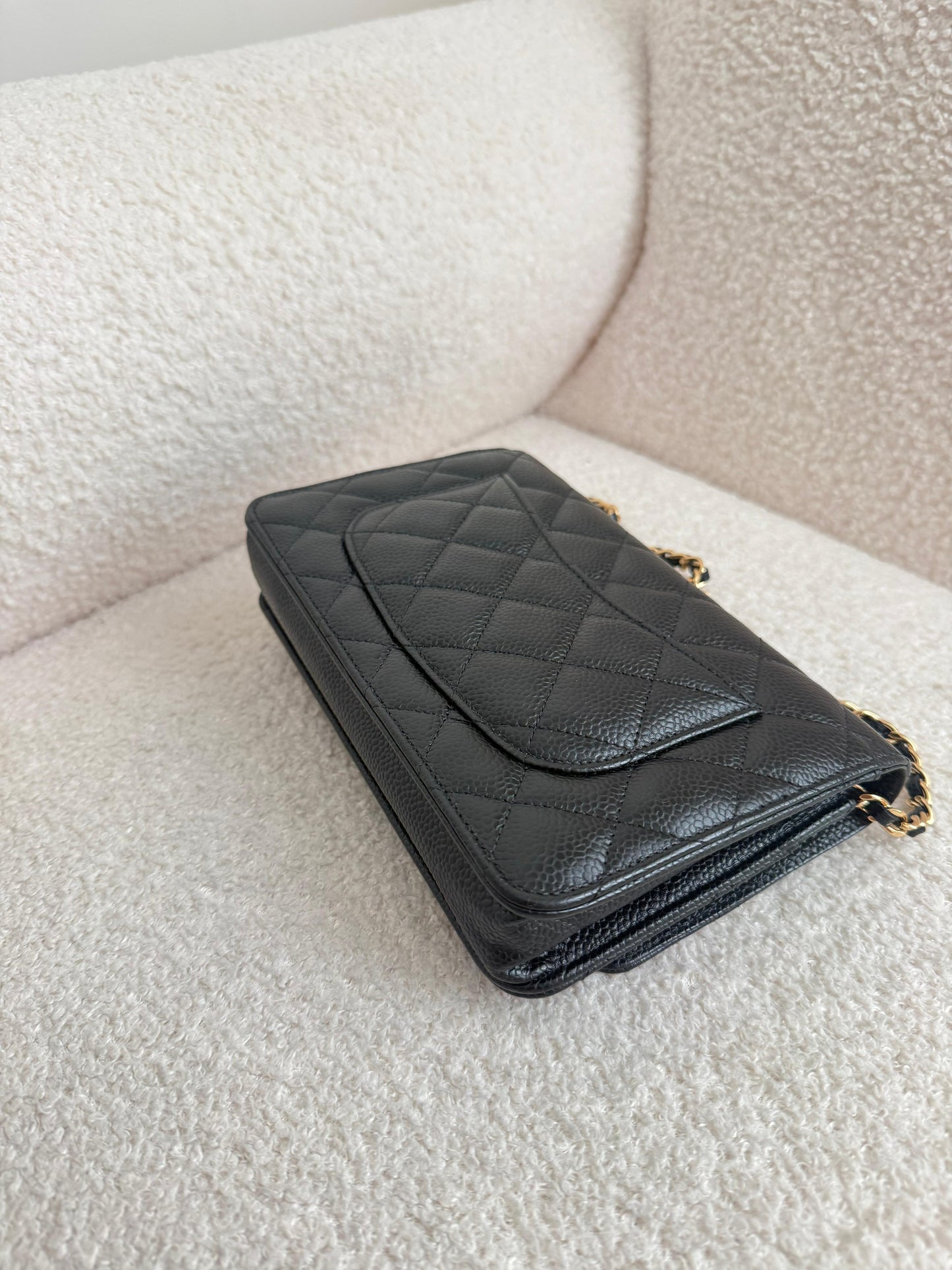 Chanel Classic Caviar Wallet On Chain