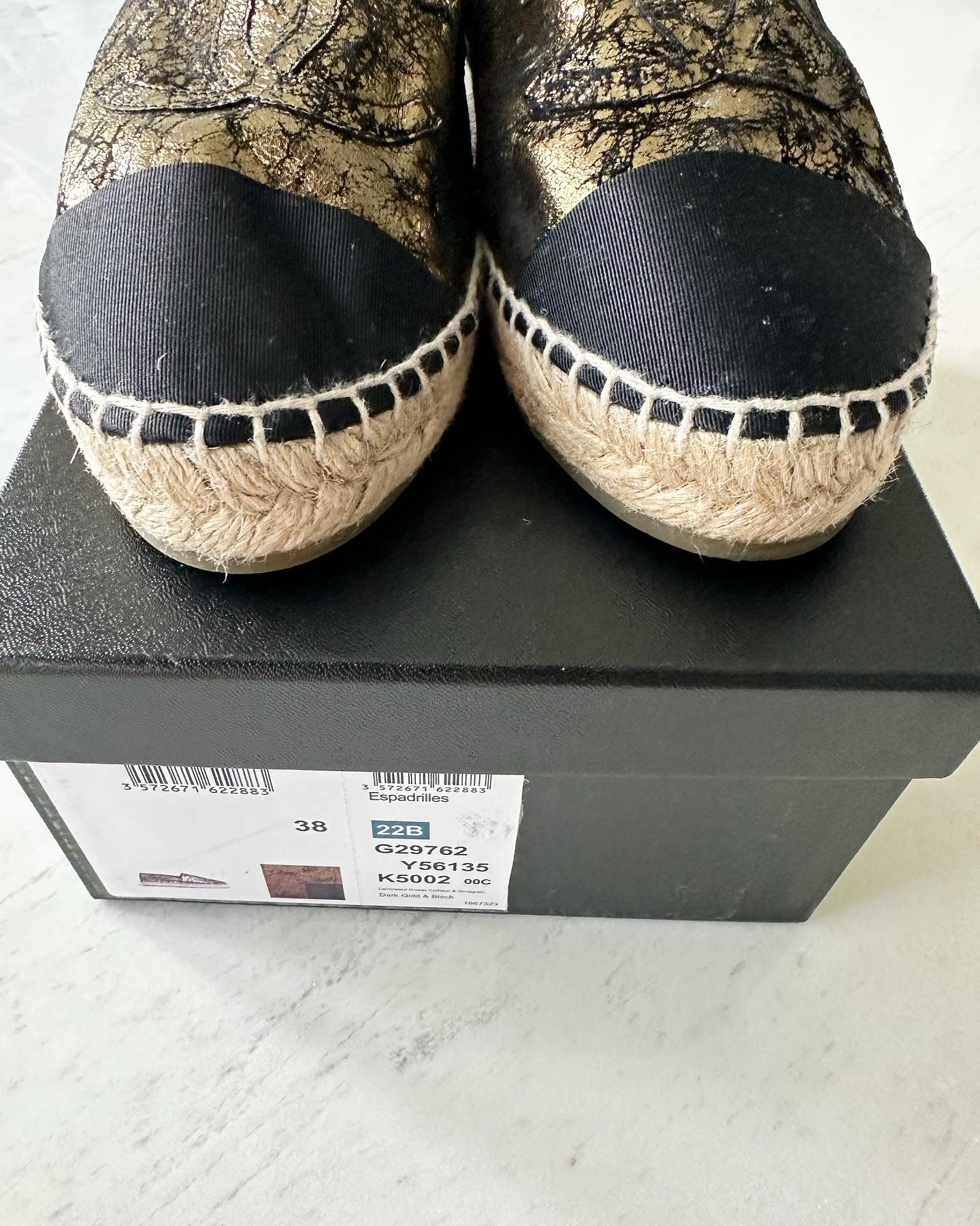 Chanel espadrilles black/gold