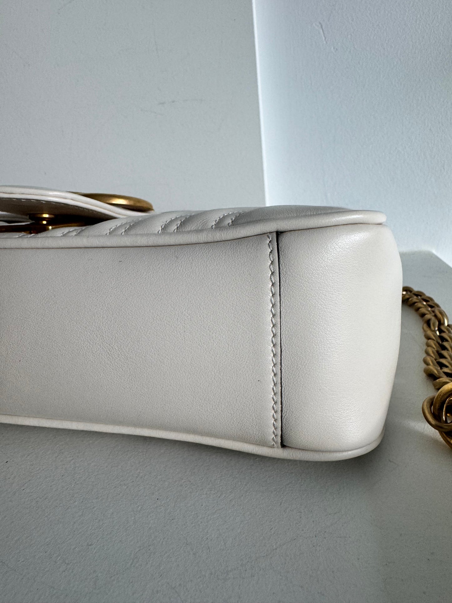 Gucci GG marmont medium shoulder bag