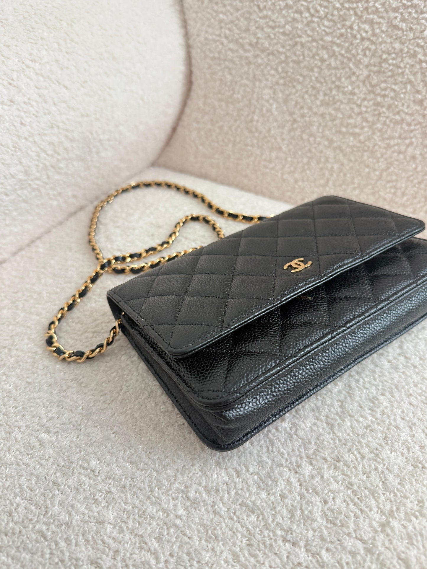 Chanel Classic Caviar Wallet On Chain