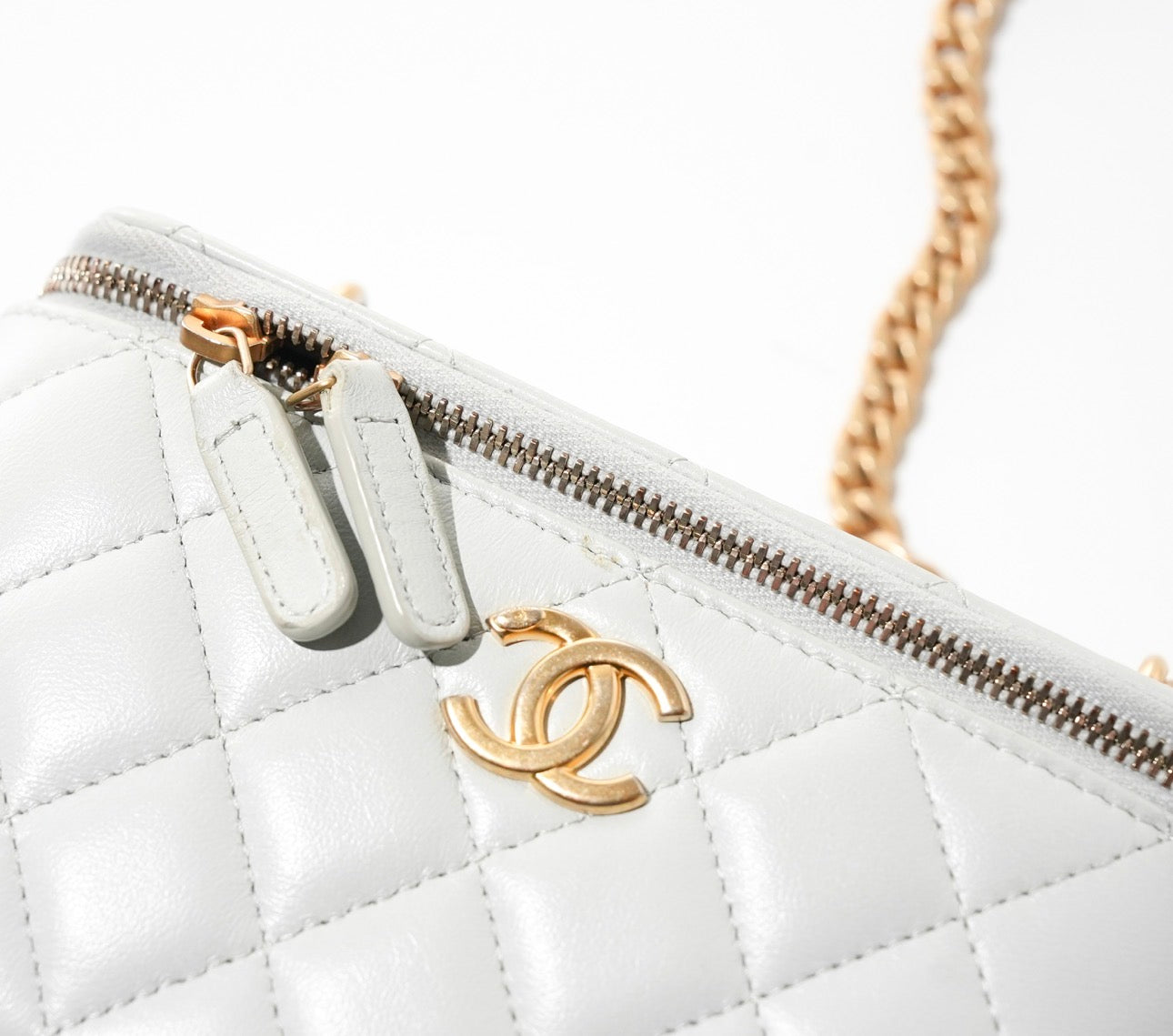 Chanel Long Vanity Camellia Crush Chain