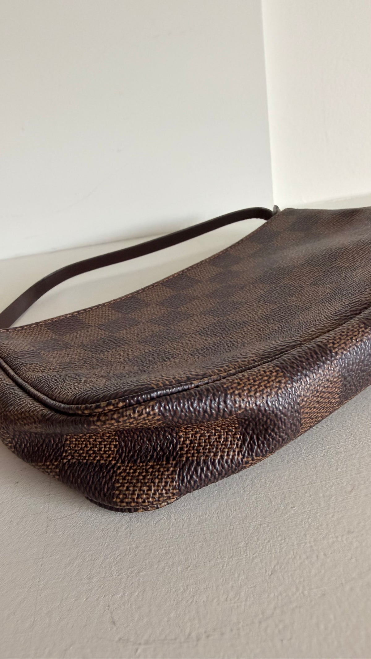 Louis Vuitton Damier Ebene Pochette