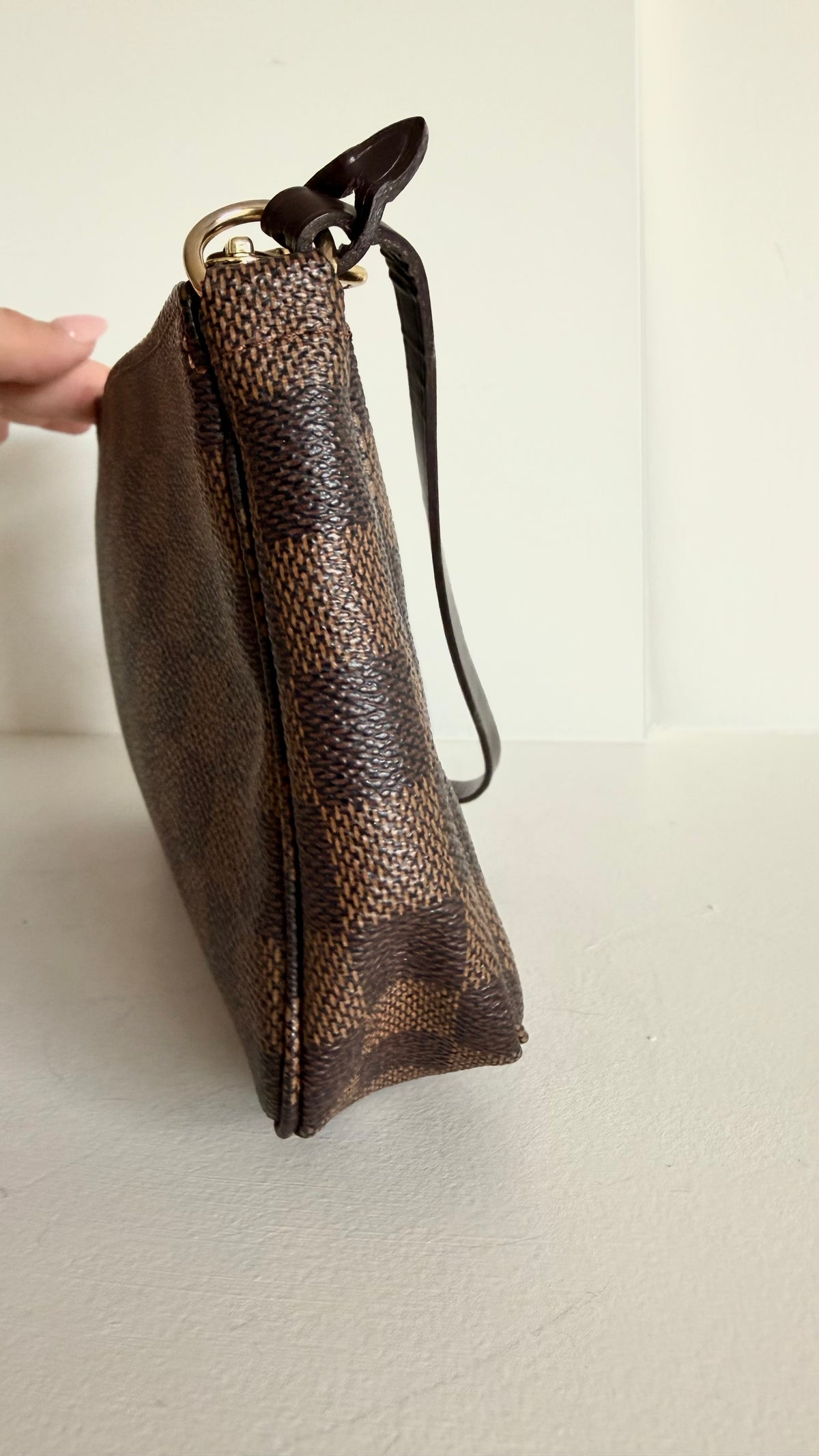 Louis Vuitton Damier Ebene Pochette