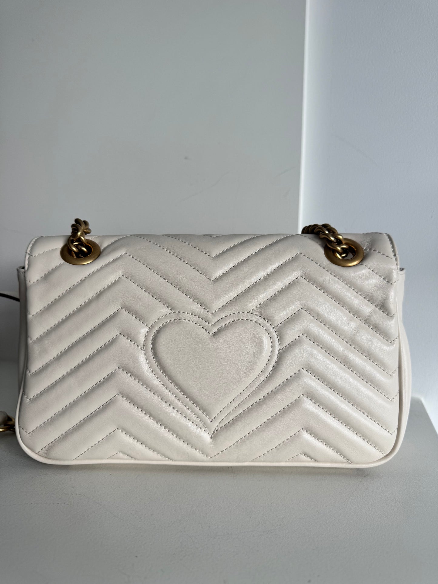 Gucci GG marmont medium shoulder bag