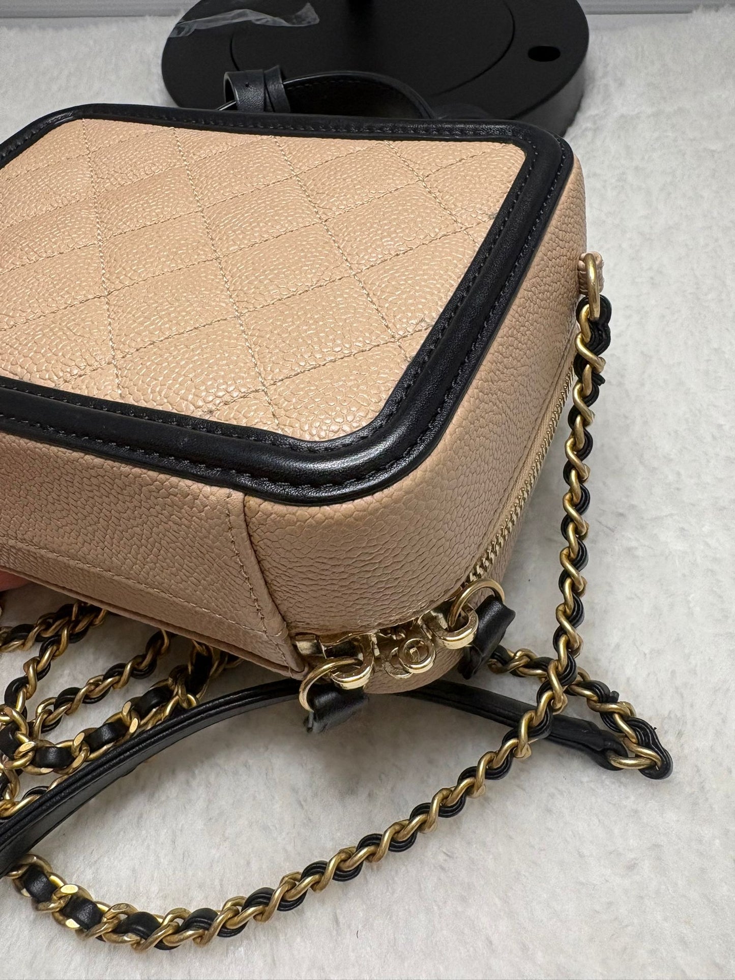 Chanel Filigree Vanity Small Bag