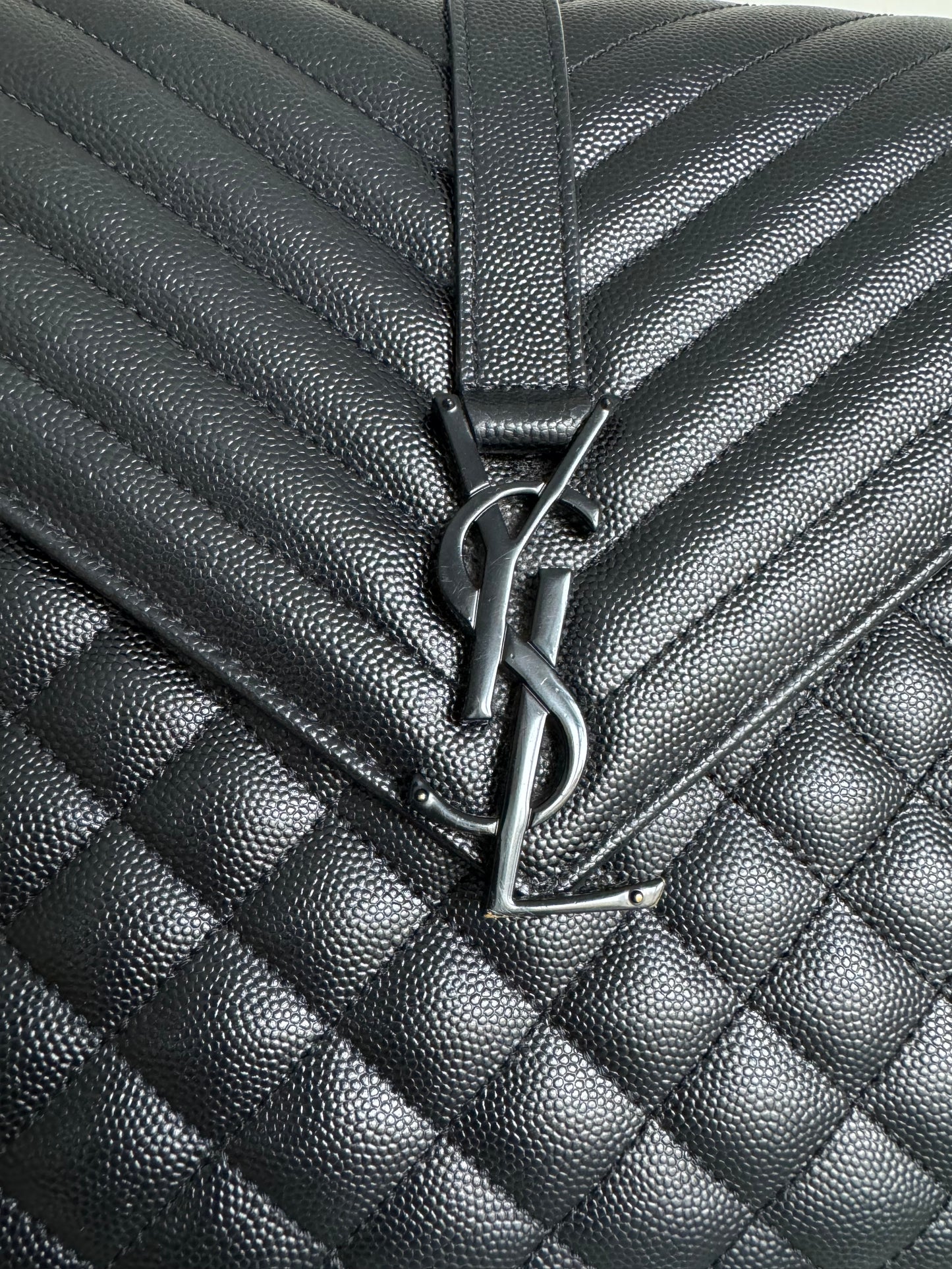 Saint Laurent Grain De Poudre Large Monogram Bag , Black on Black