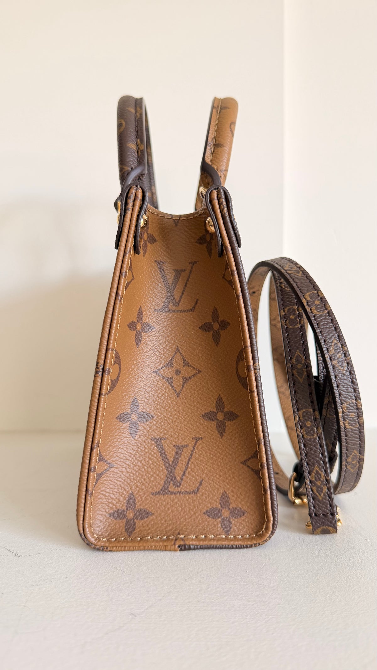 Louis Vuitton OnTheGo BB