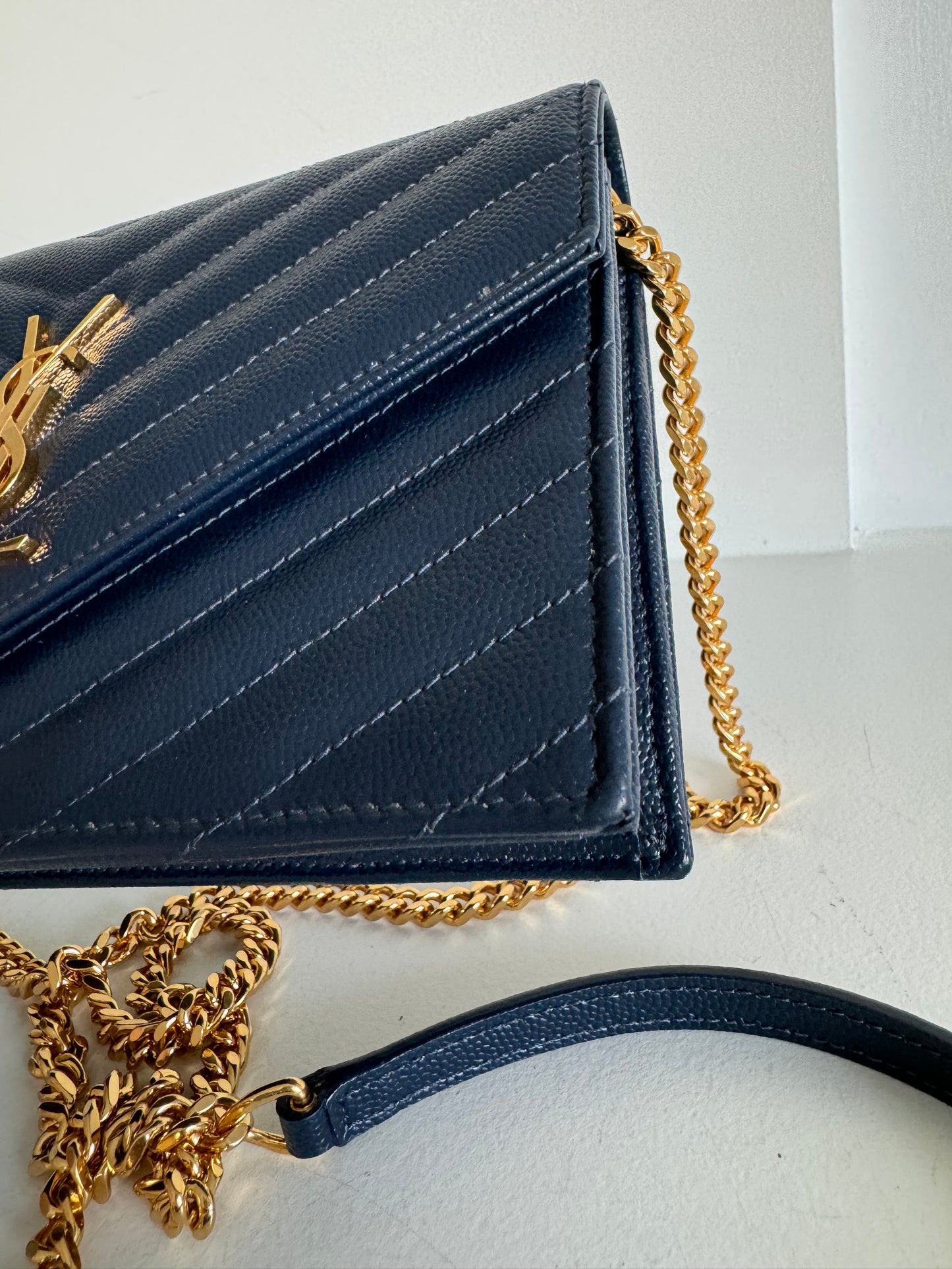 Saint Laurent Chevron Quilted Wallet On chain , Navy