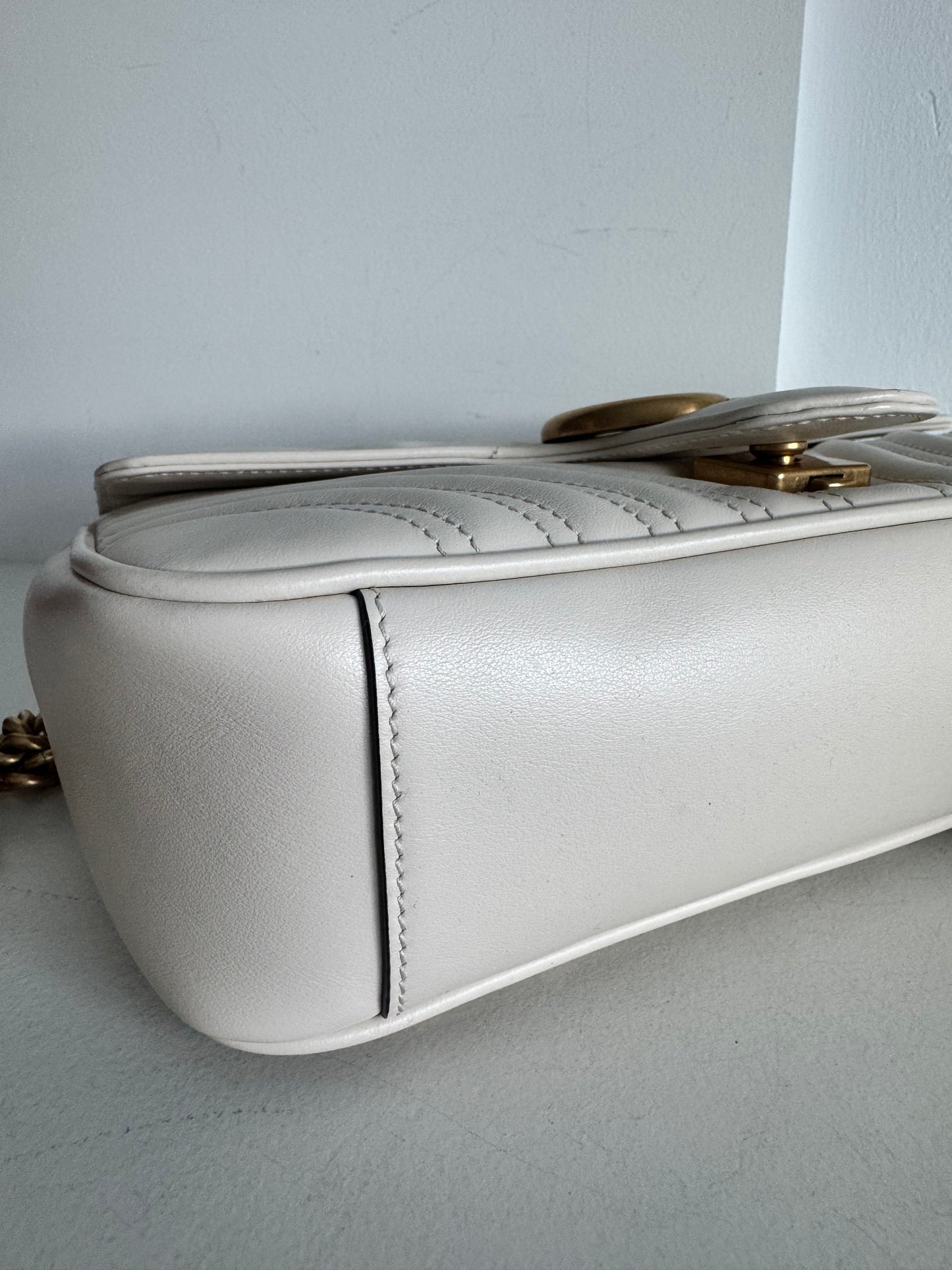 Gucci GG marmont medium shoulder bag