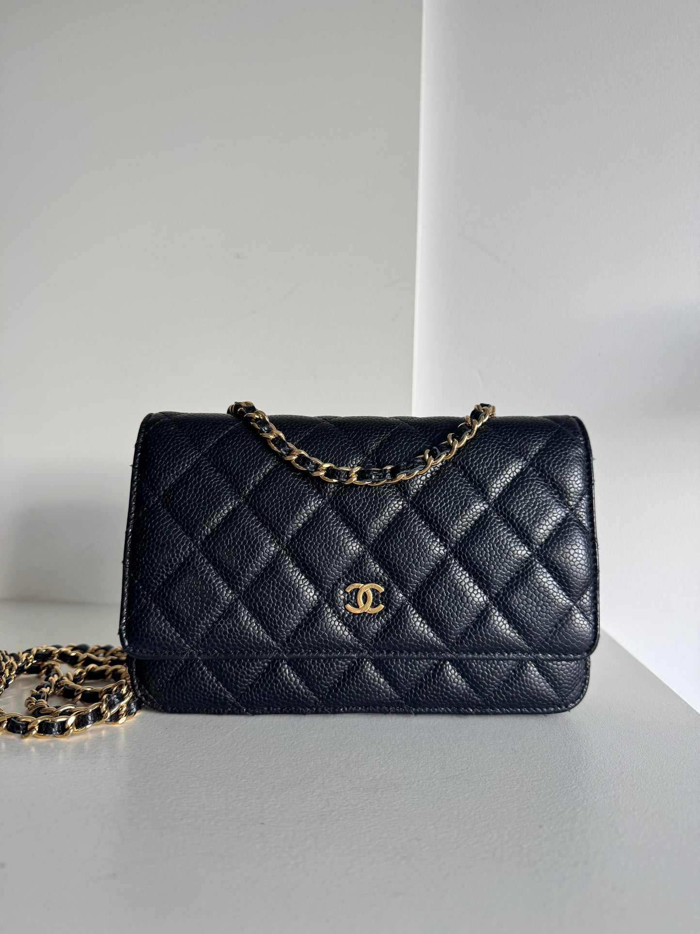 Chanel caviar wallet on chain black gold hardware