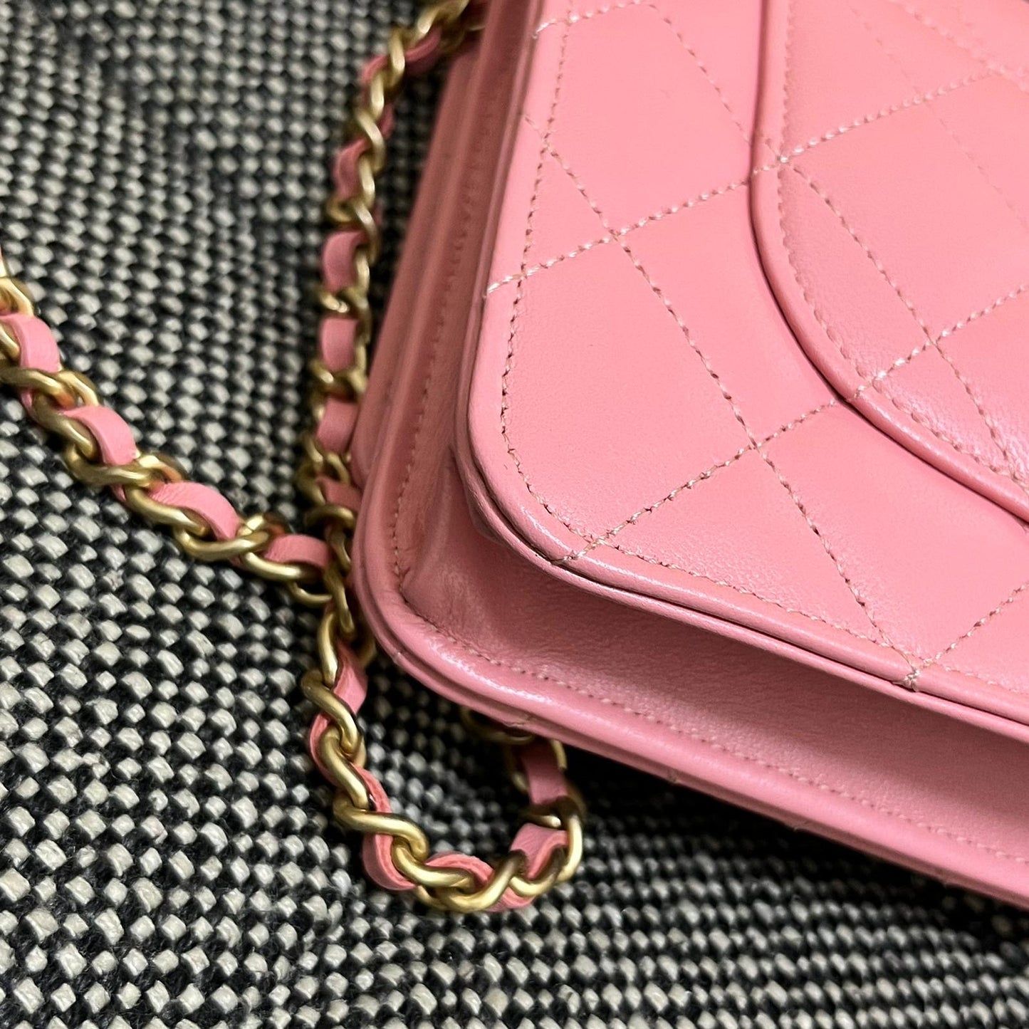 Chanel Classic Wallet On Chain