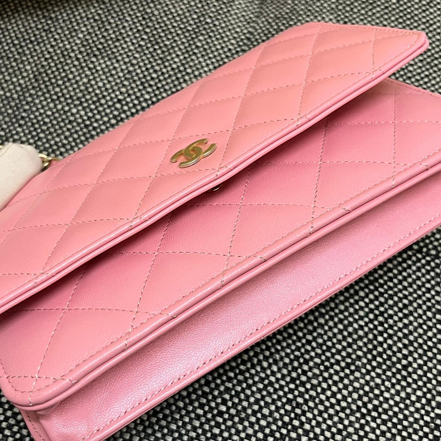 Chanel Classic Wallet On Chain