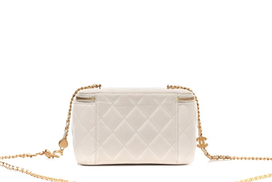 Chanel Long Vanity w/ Heart Chain