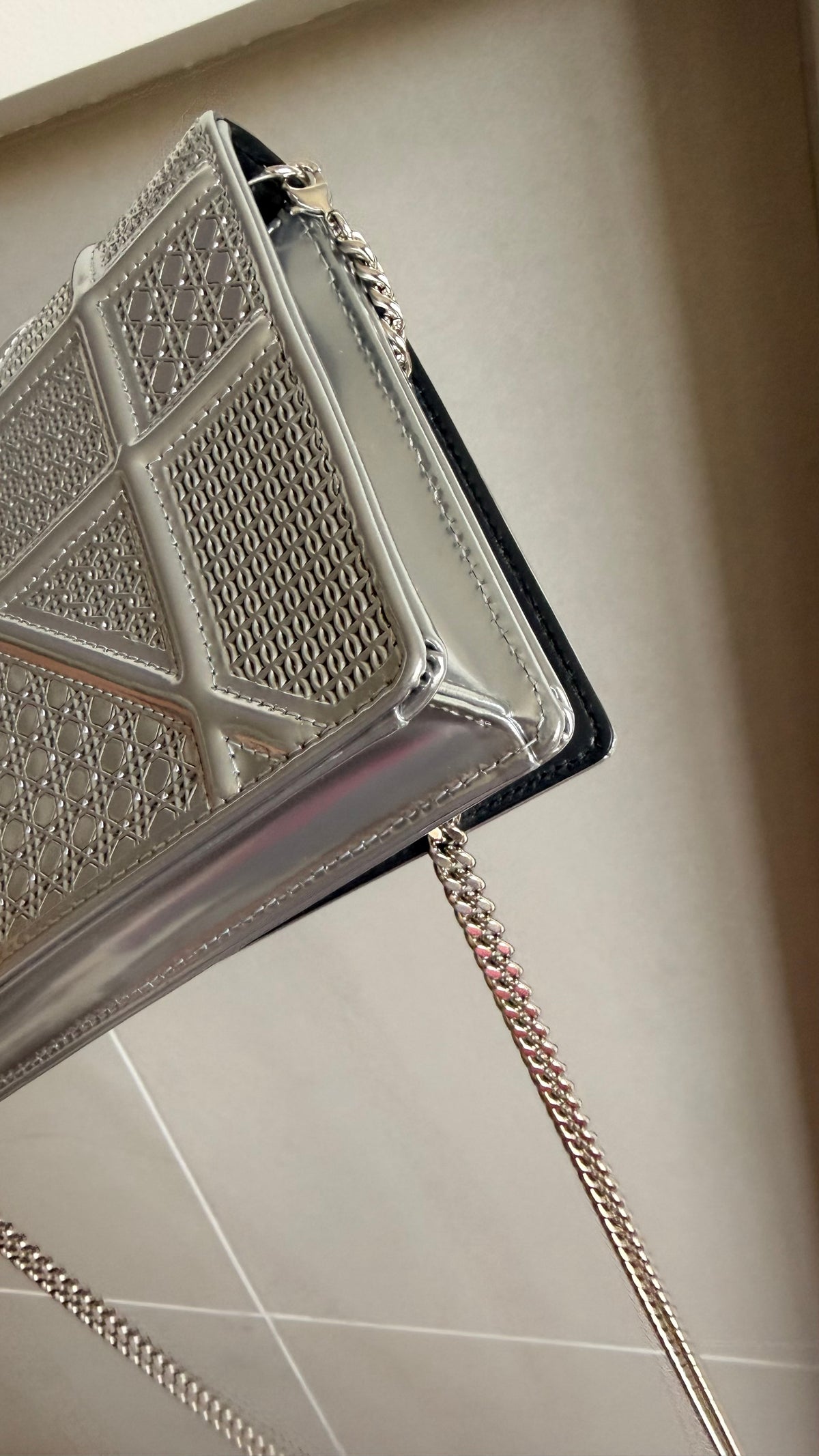Christian Dior Diorama Wallet On Chain