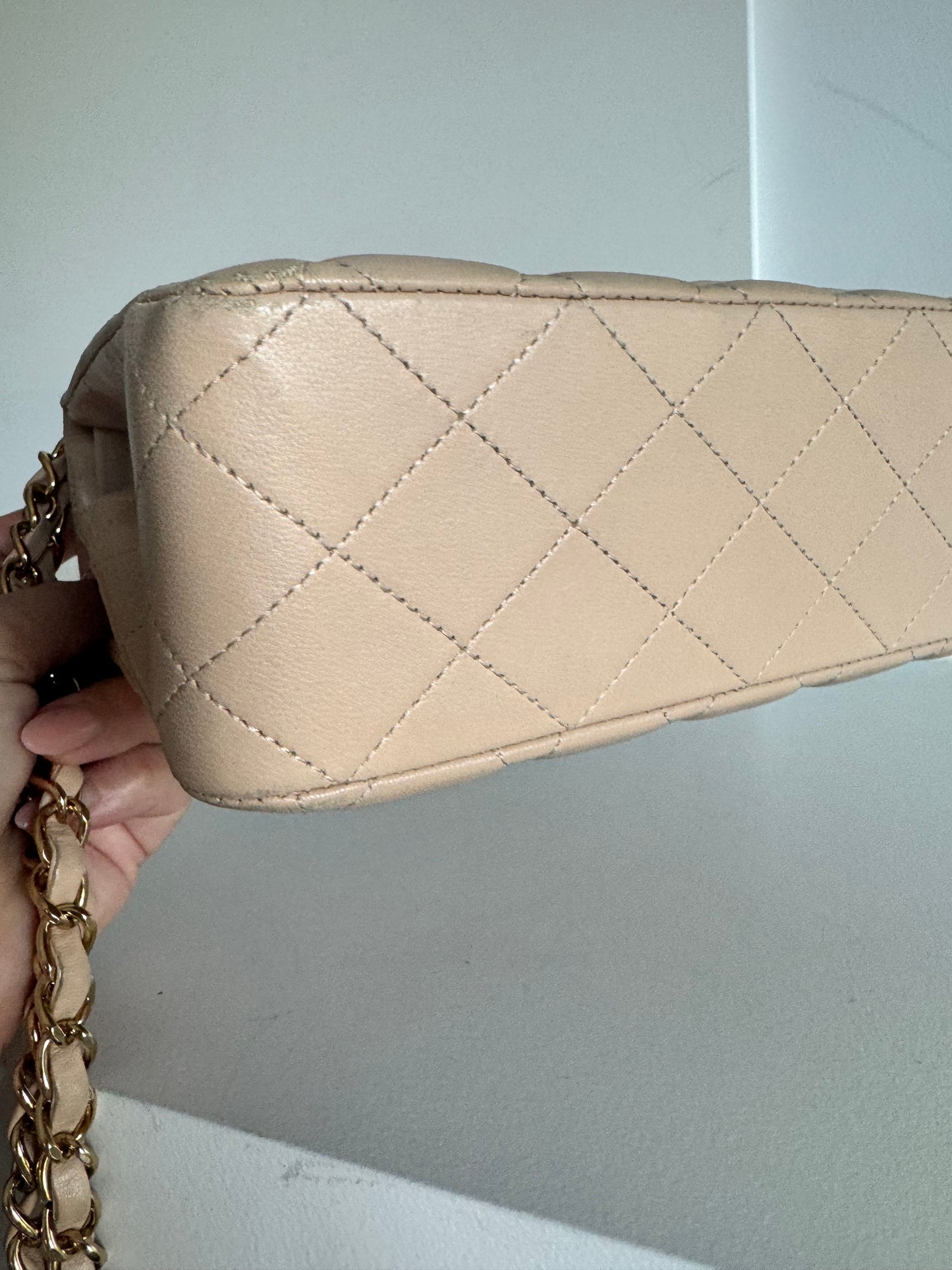 Chanel medium classic double flap lambskin beige GHW