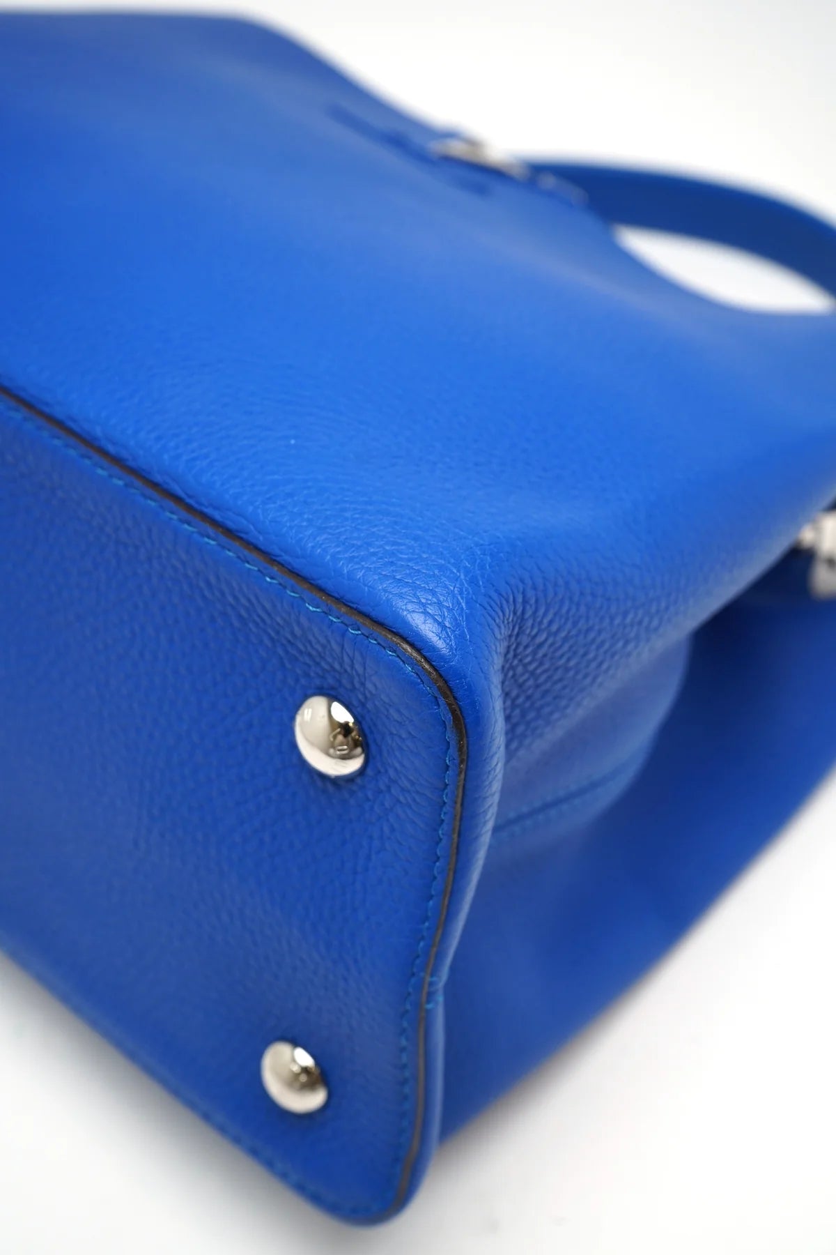 Louis Vuitton Taurillon Capucines MM Royal Blue