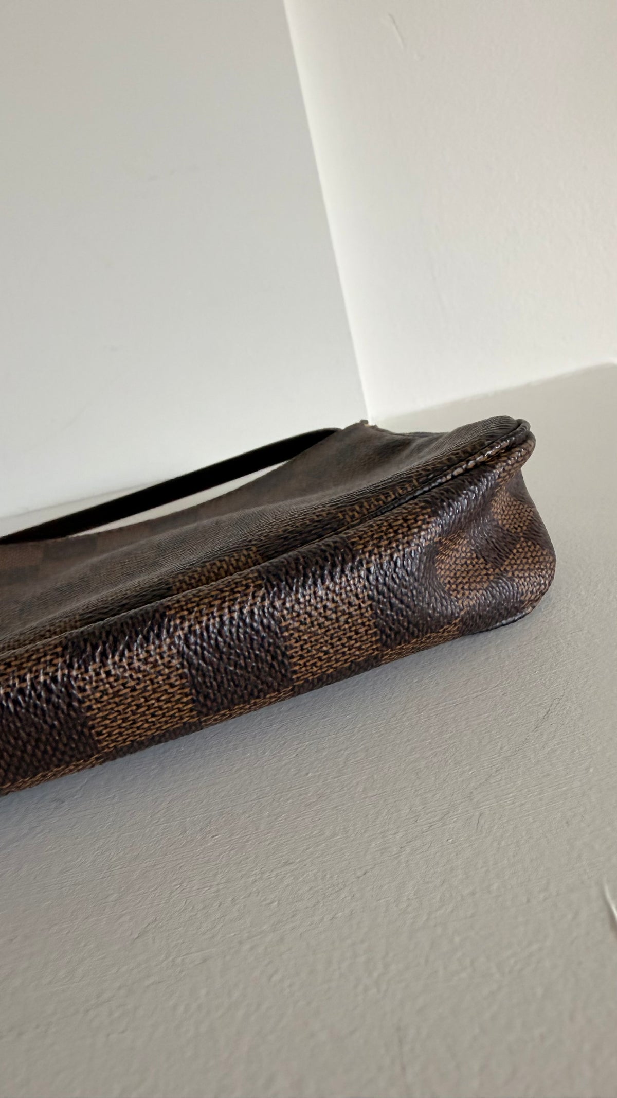 Louis Vuitton Damier Ebene Pochette