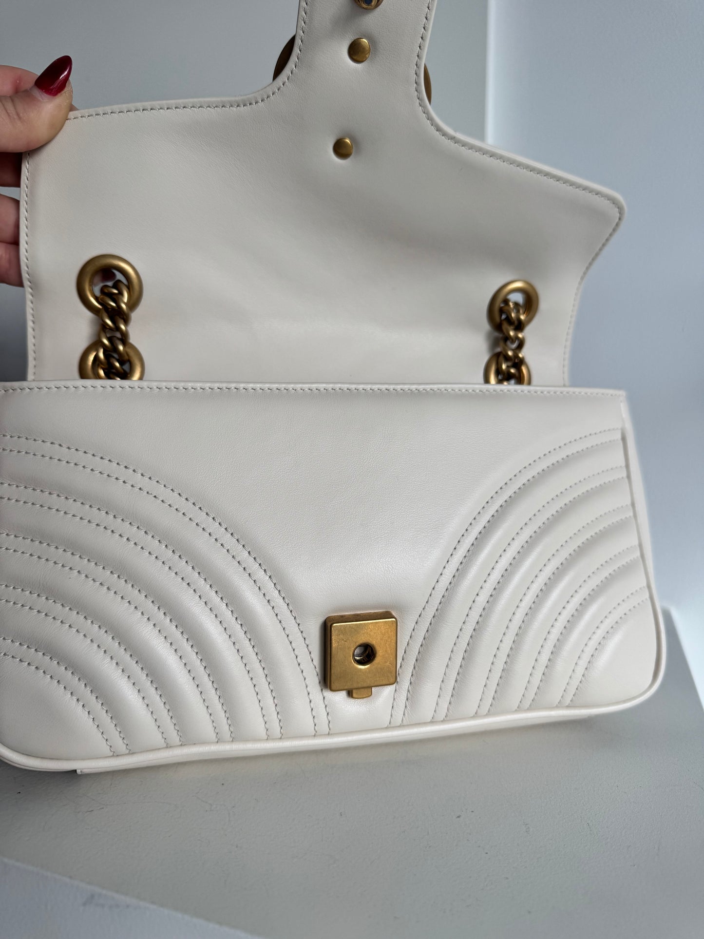 Gucci GG marmont medium shoulder bag