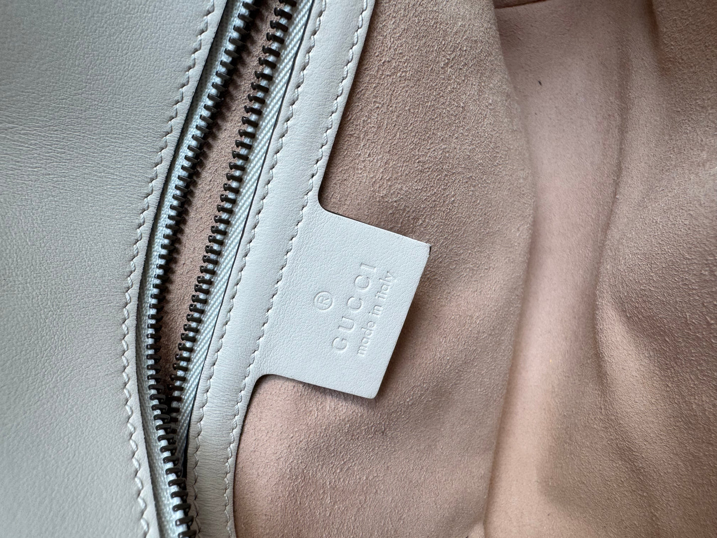 Gucci GG marmont medium shoulder bag