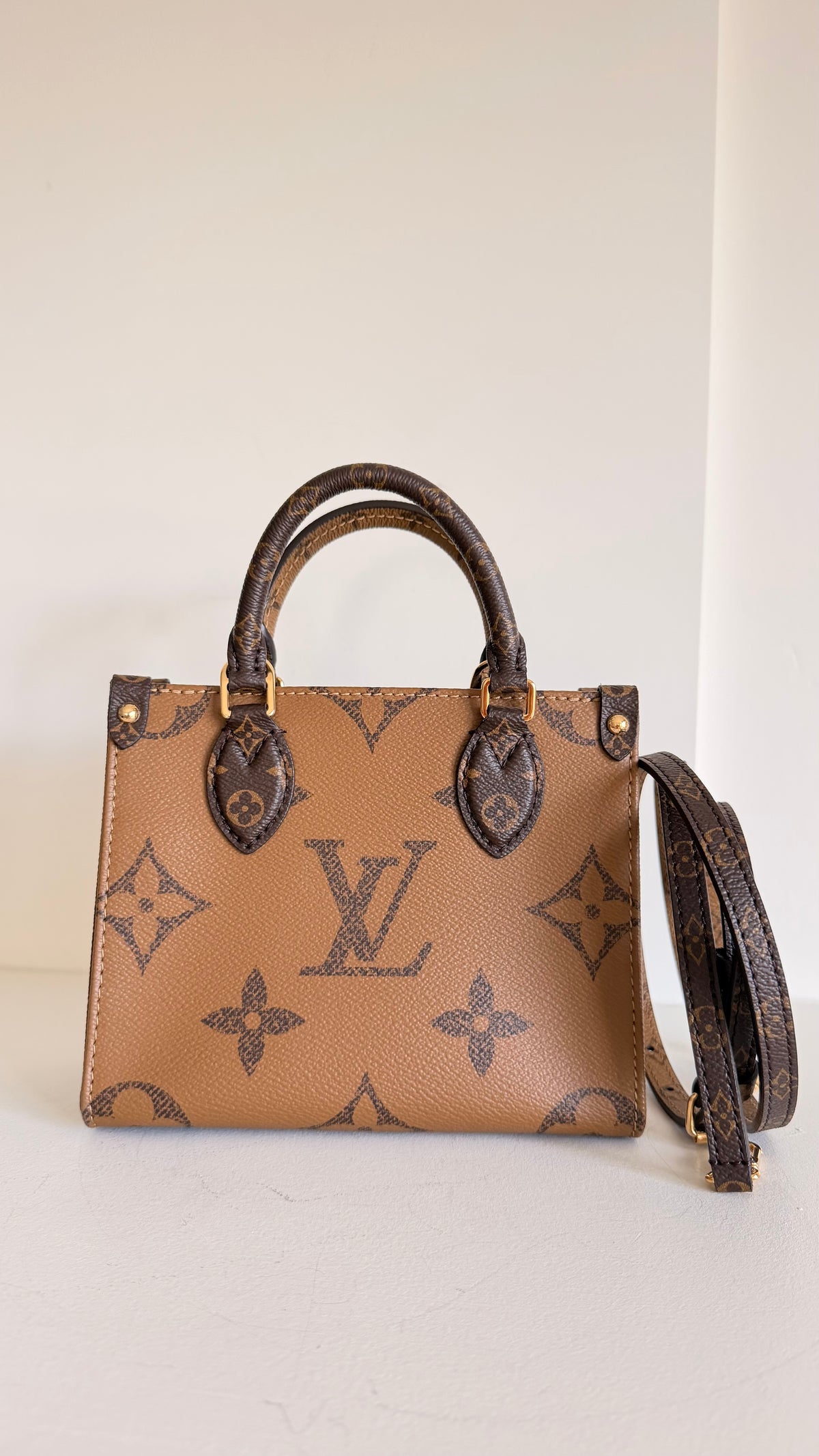 Louis Vuitton OnTheGo BB