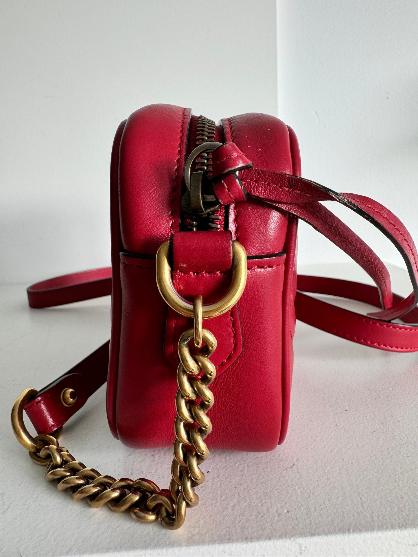 Gucci marmont mini camera bag