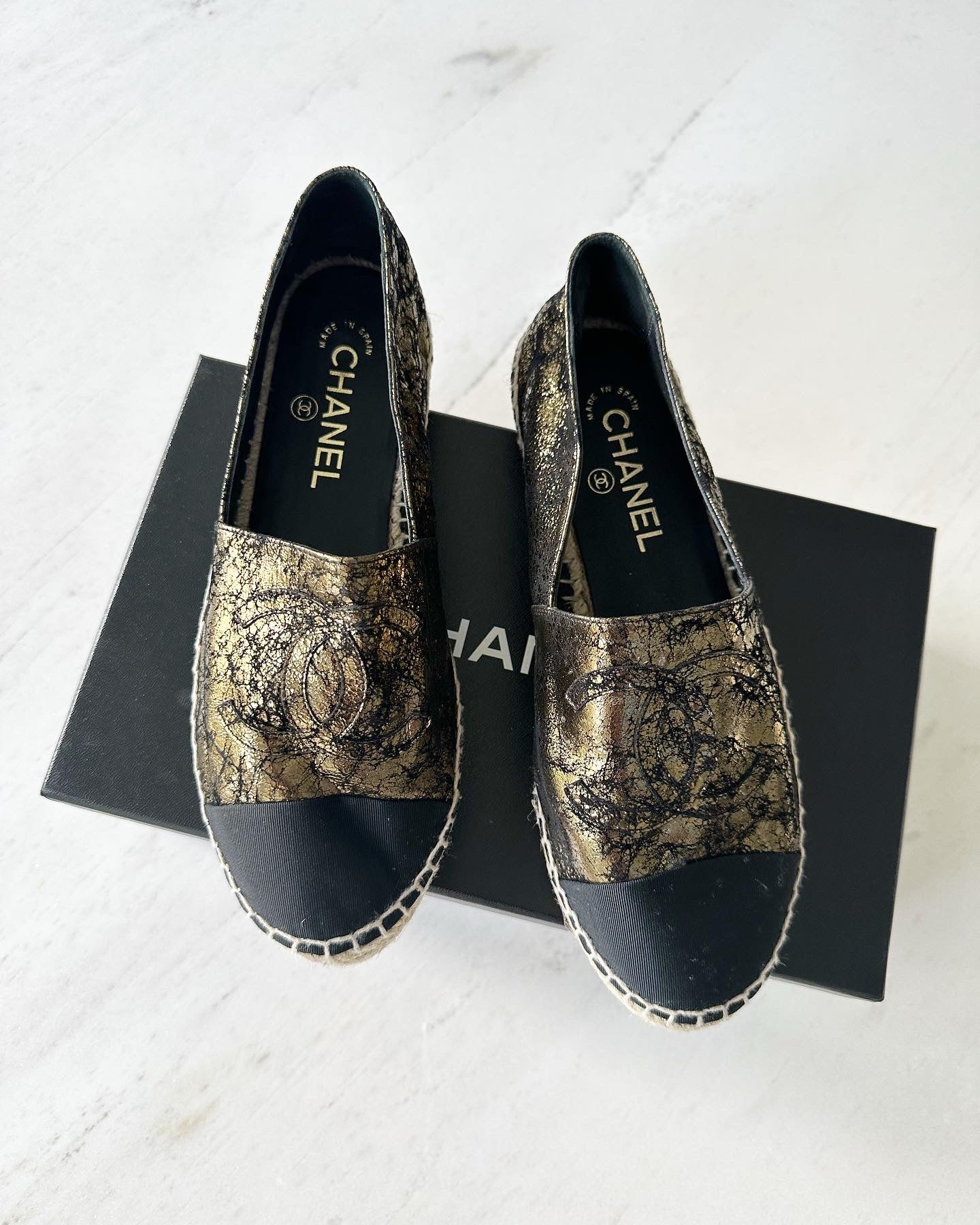 Chanel espadrilles black/gold