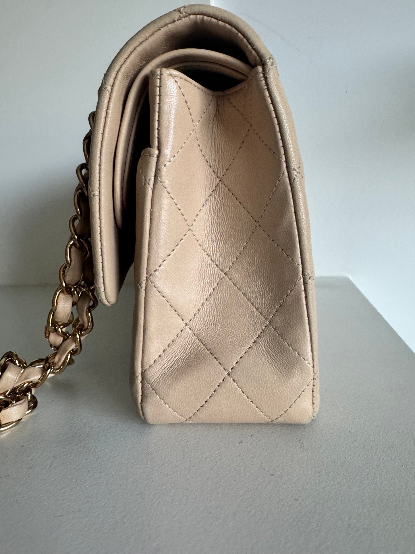 Chanel medium classic double flap lambskin beige GHW