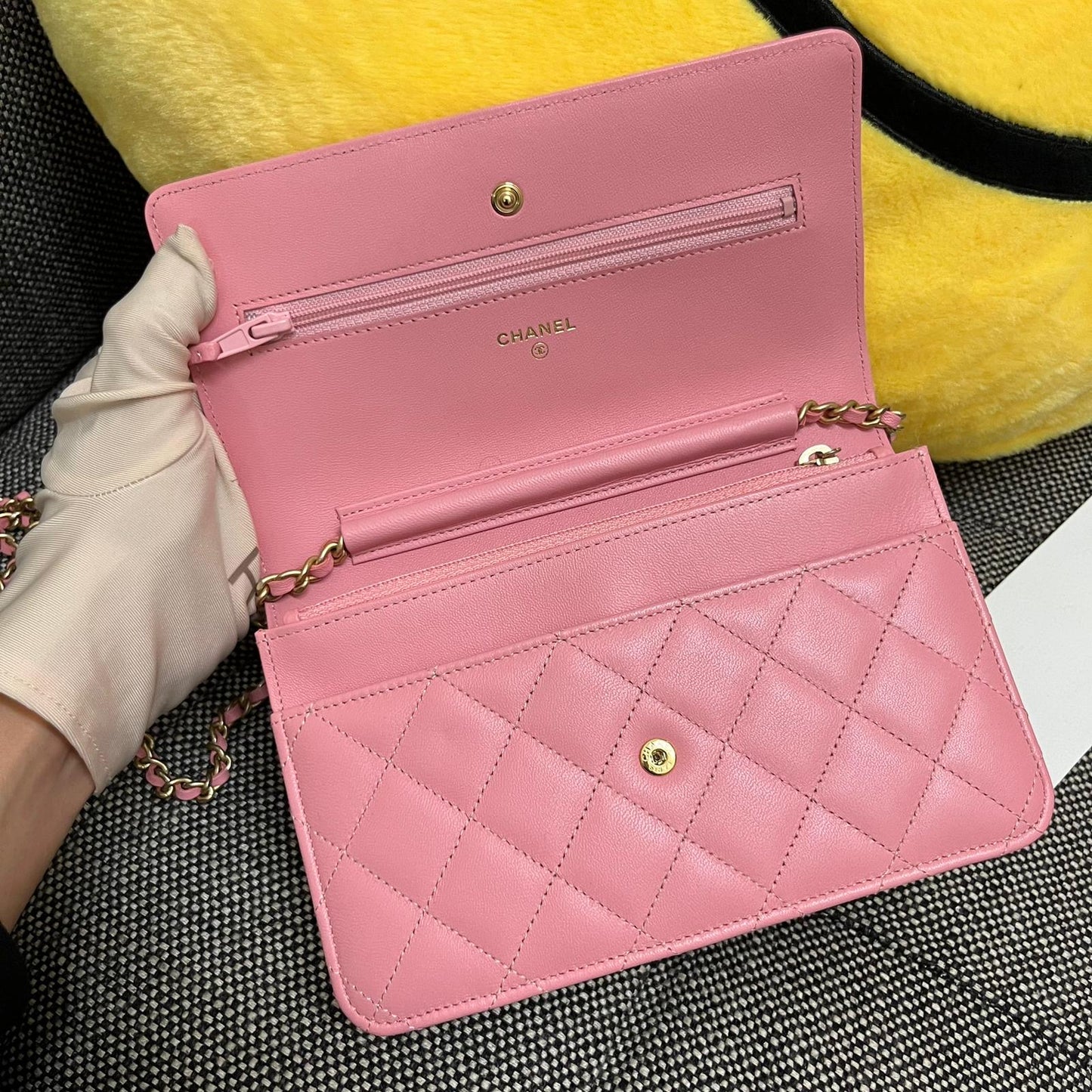 Chanel Classic Wallet On Chain