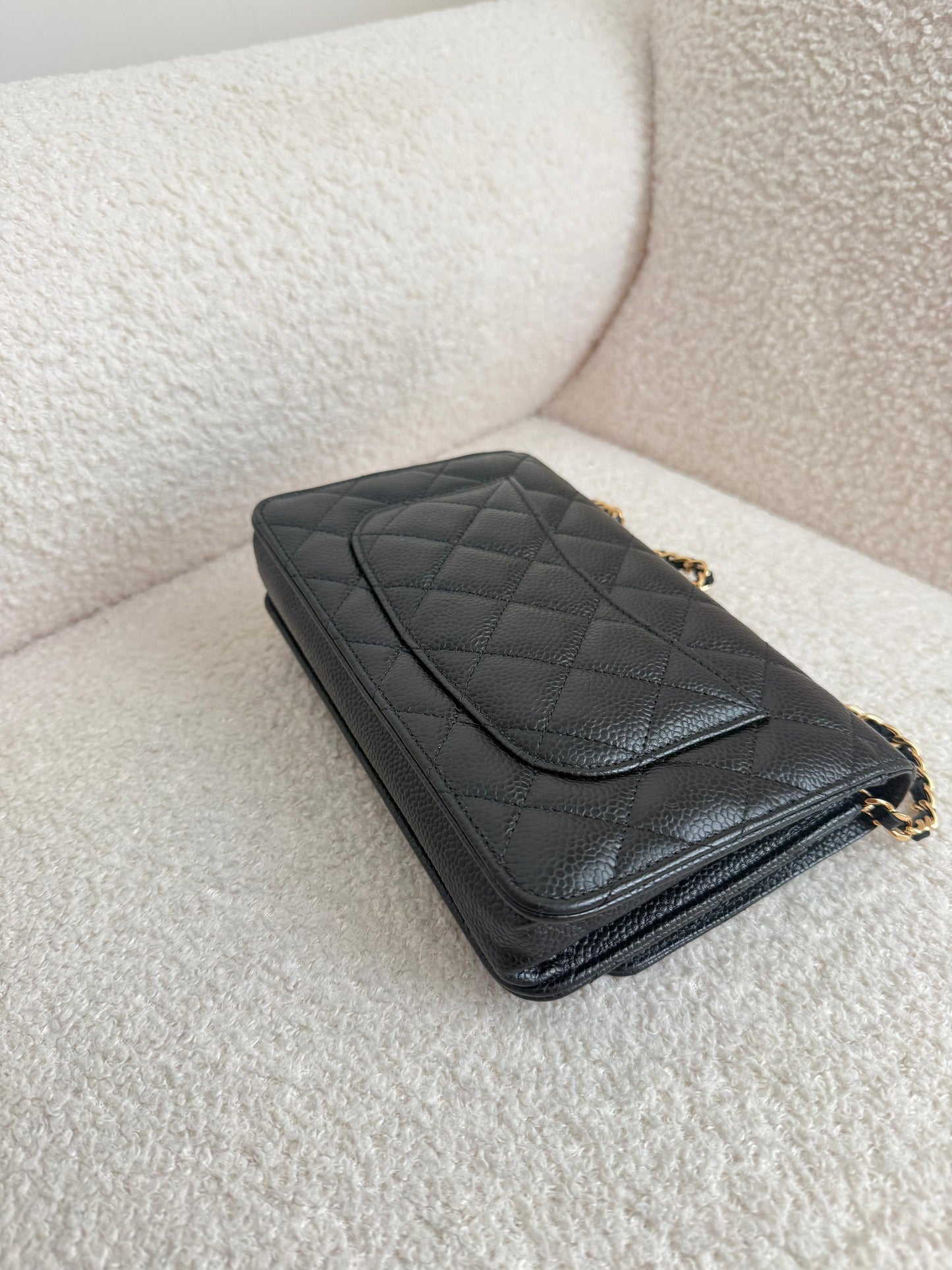 Chanel Classic Caviar Wallet On Chain
