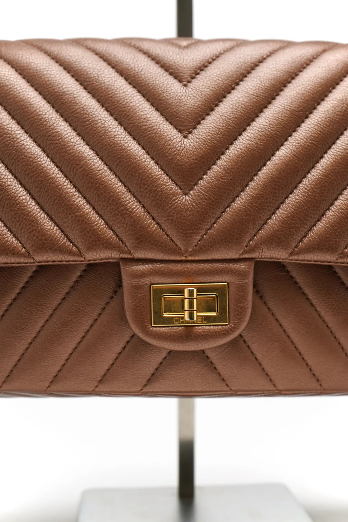 Chanel Metallic Calfskin Chevron Quilted 2.55 Reissue 226 Flap Gold