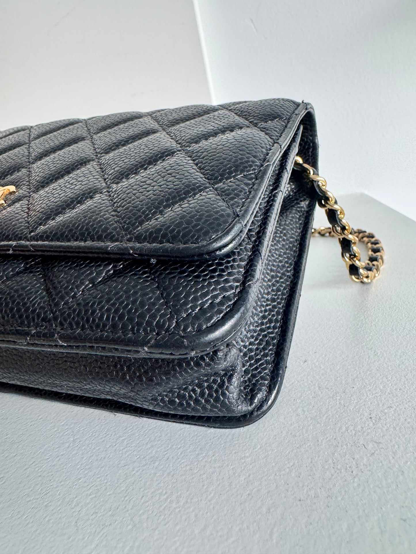 Chanel caviar wallet on chain black gold hardware
